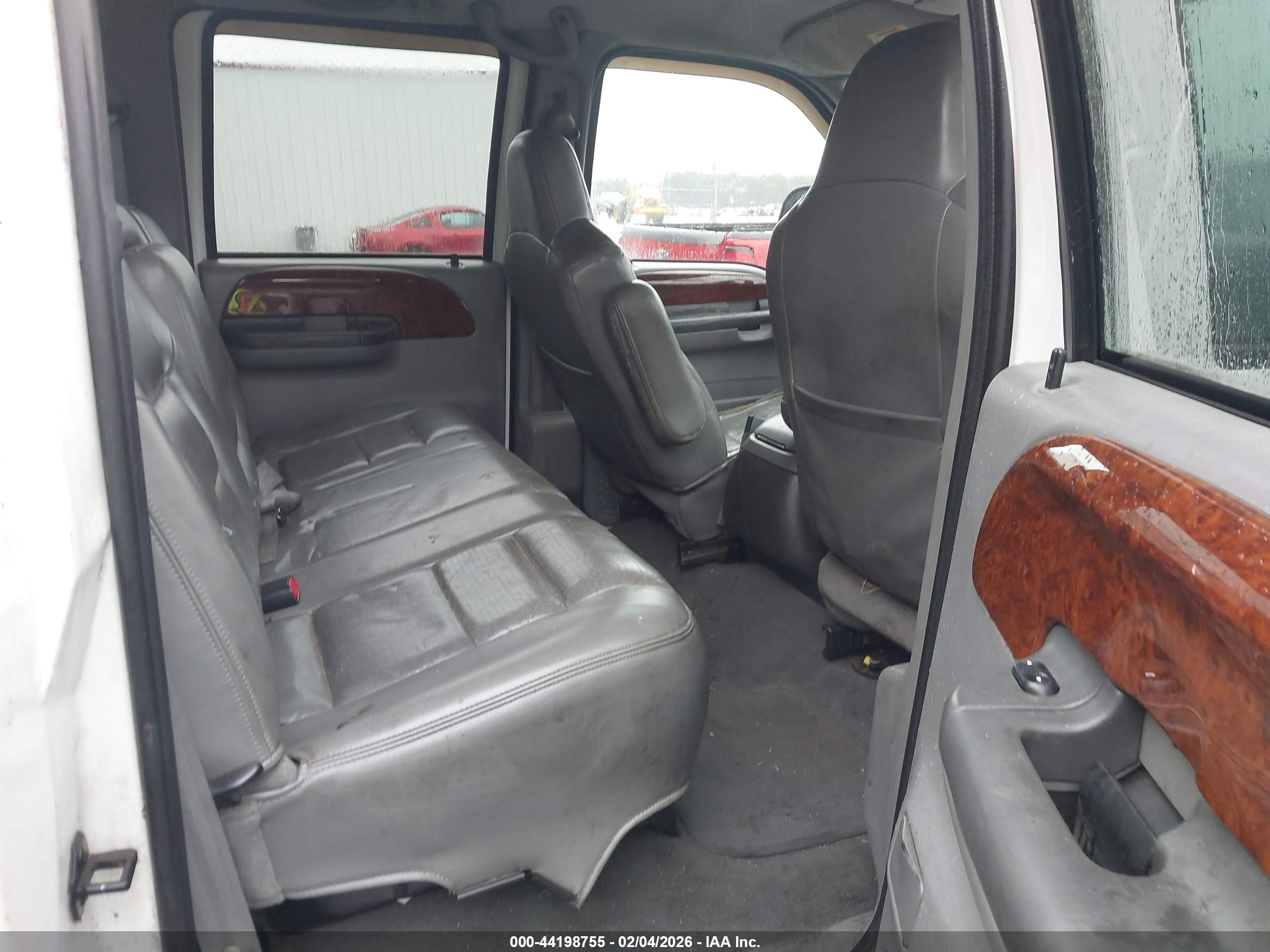 FORD F-350 image 8
