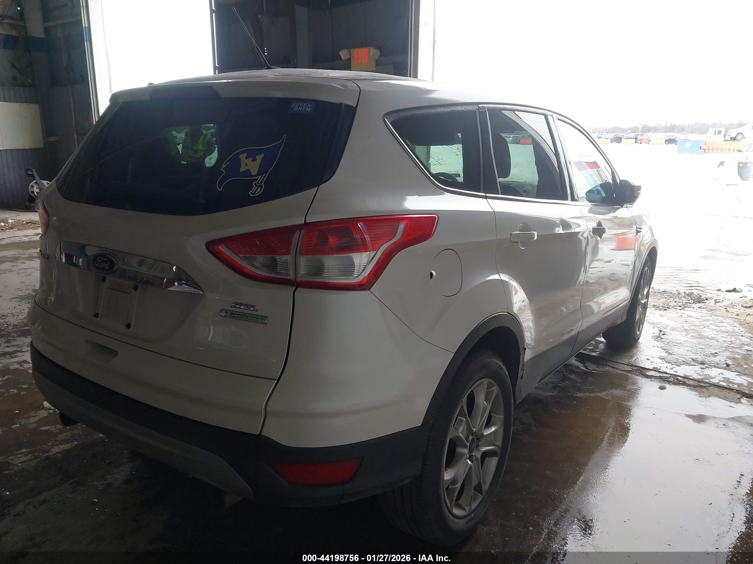 FORD ESCAPE image 4