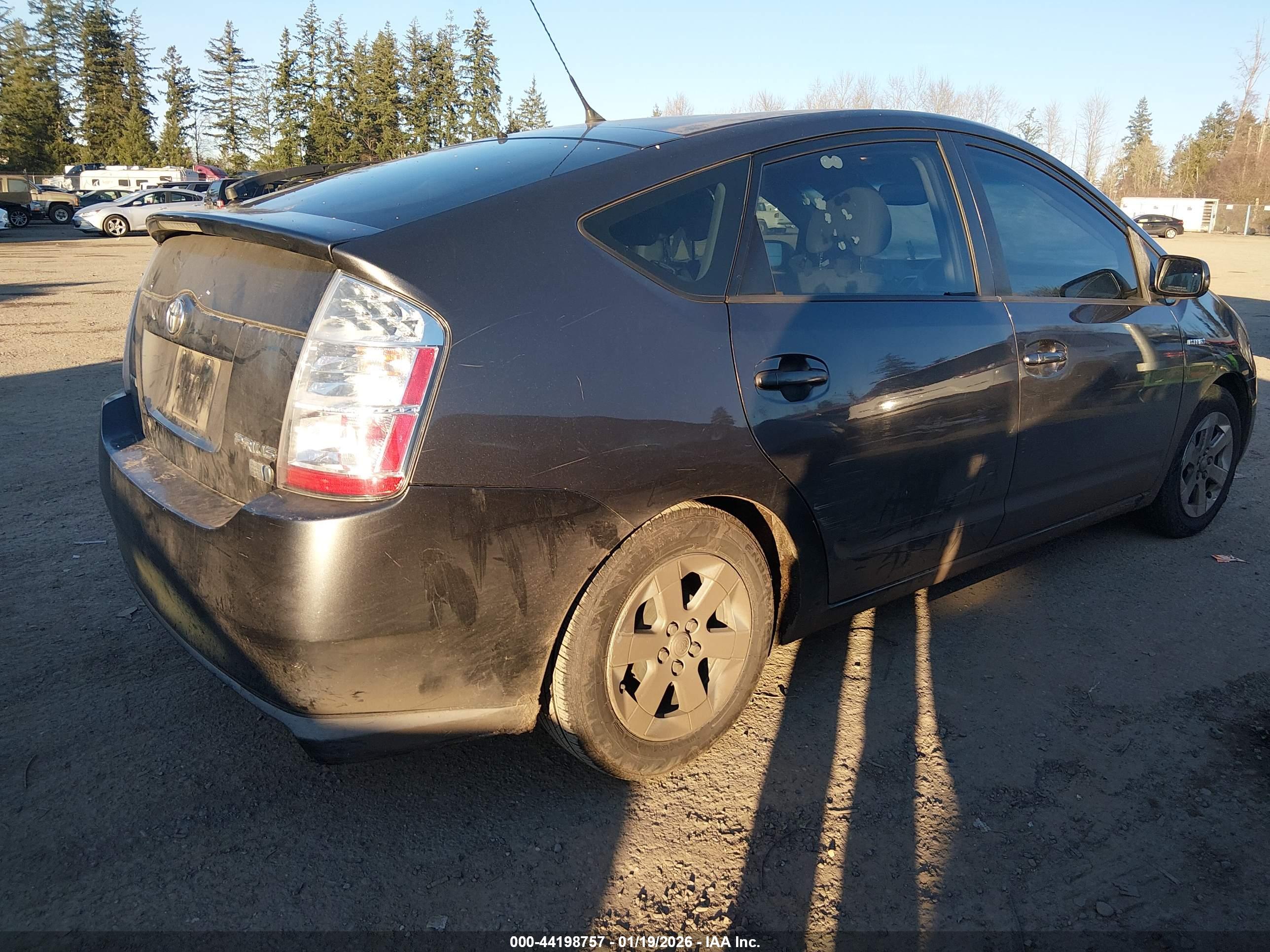 TOYOTA PRIUS image 4