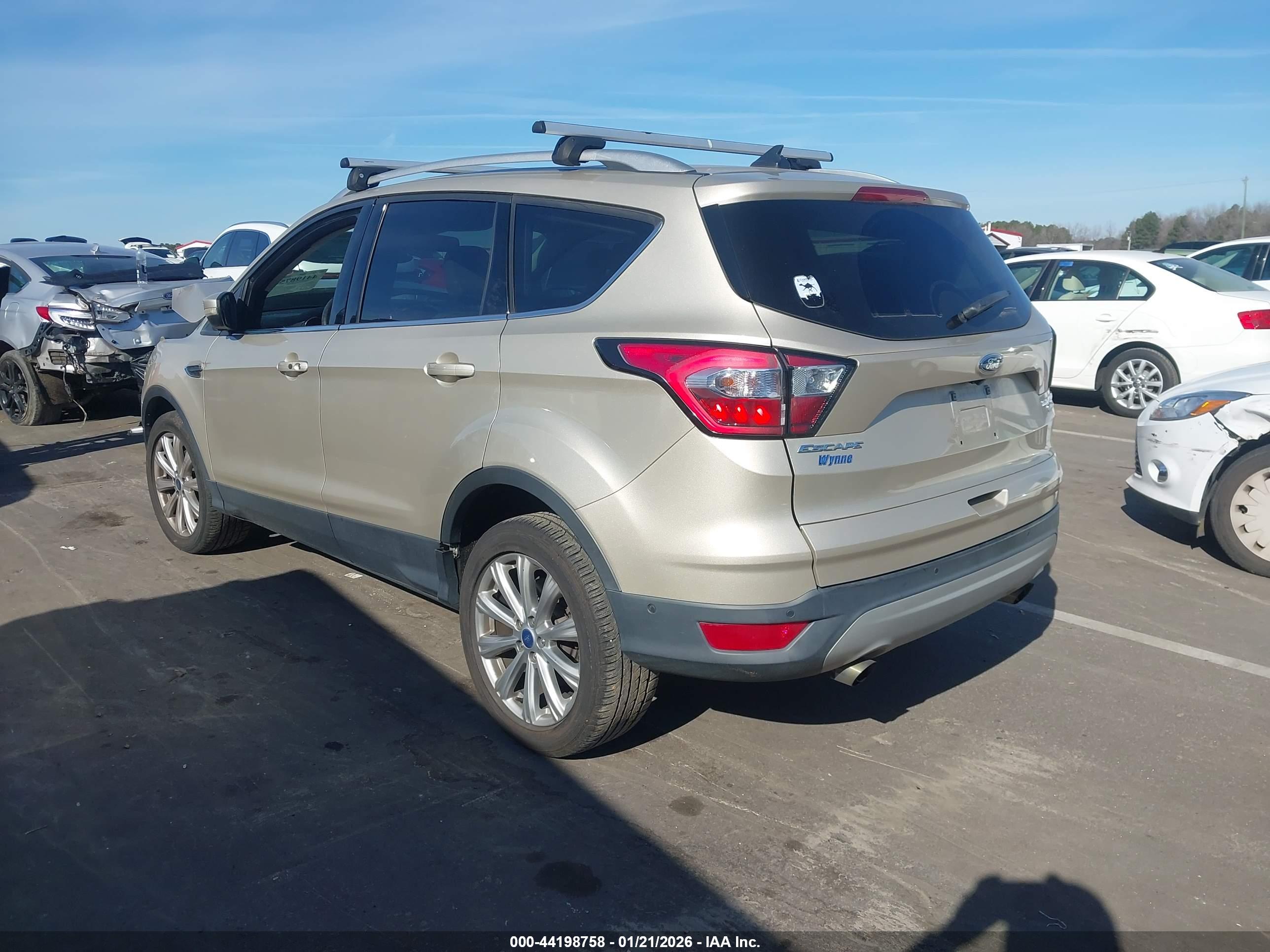 FORD ESCAPE image 3