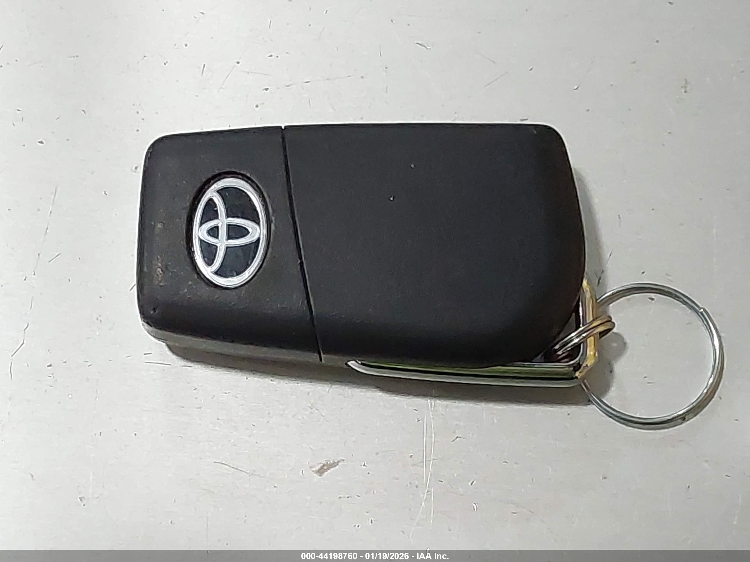 TOYOTA COROLLA image 11