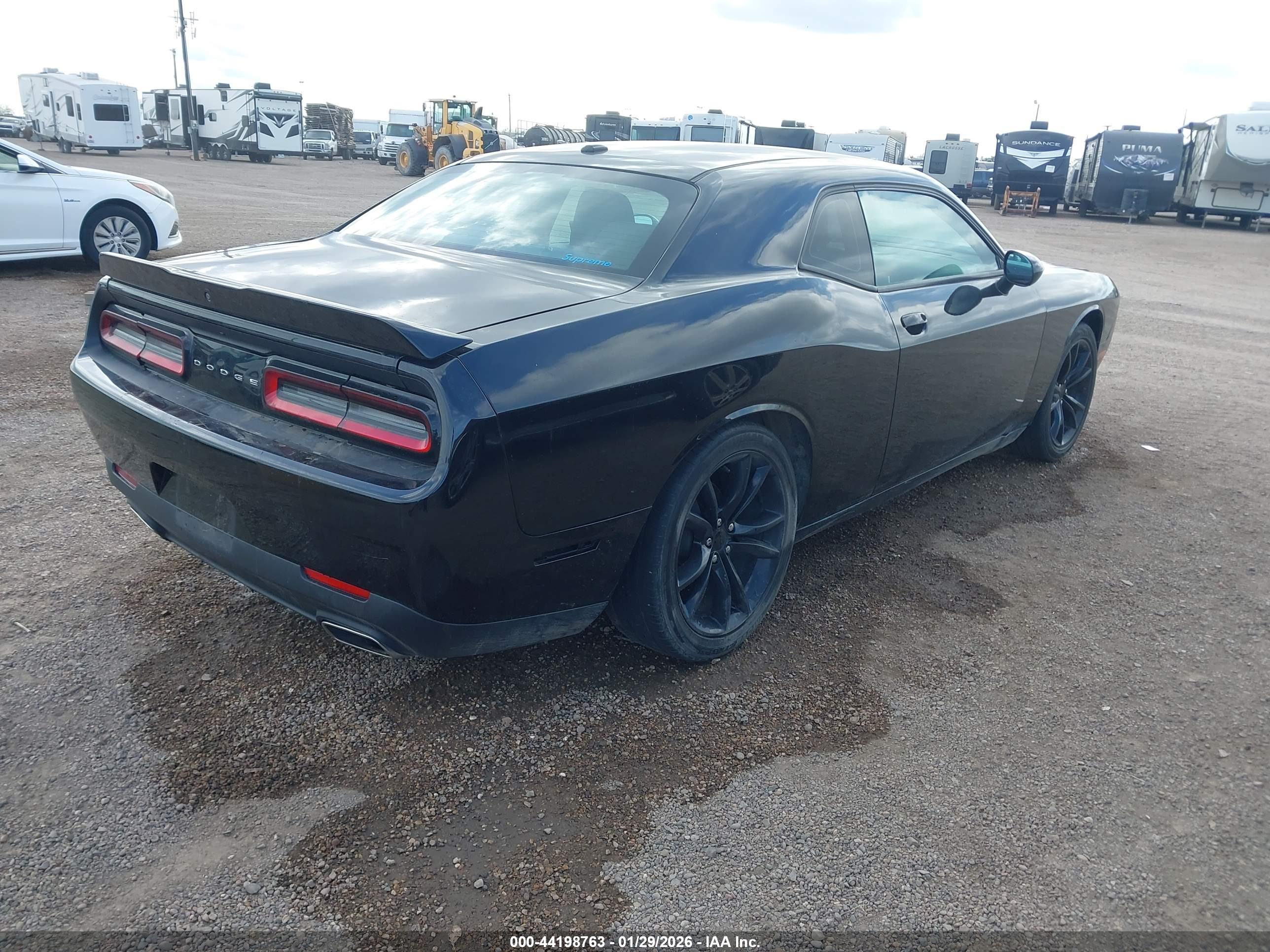 DODGE CHALLENGER image 4