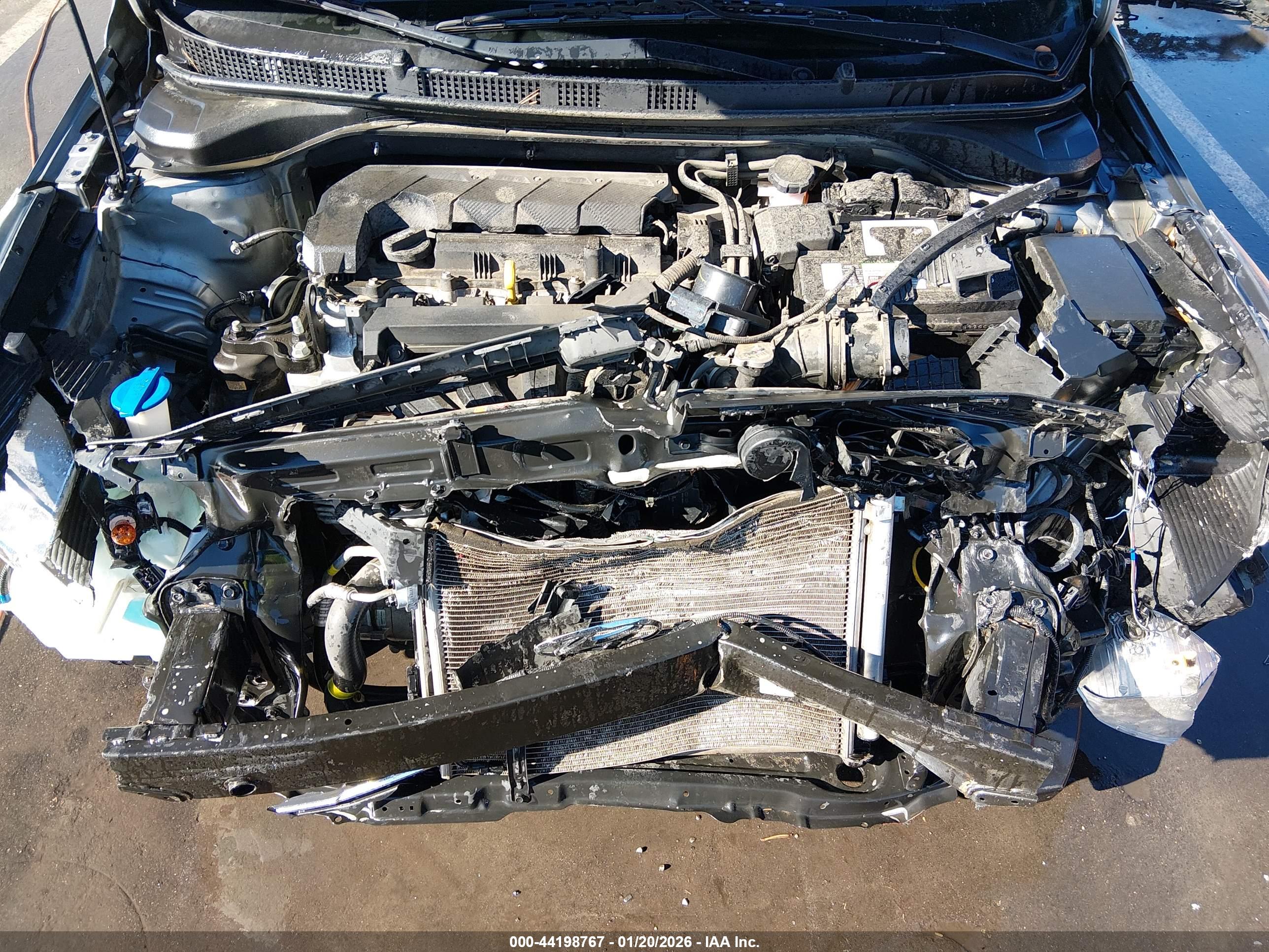 HYUNDAI ACCENT image 10