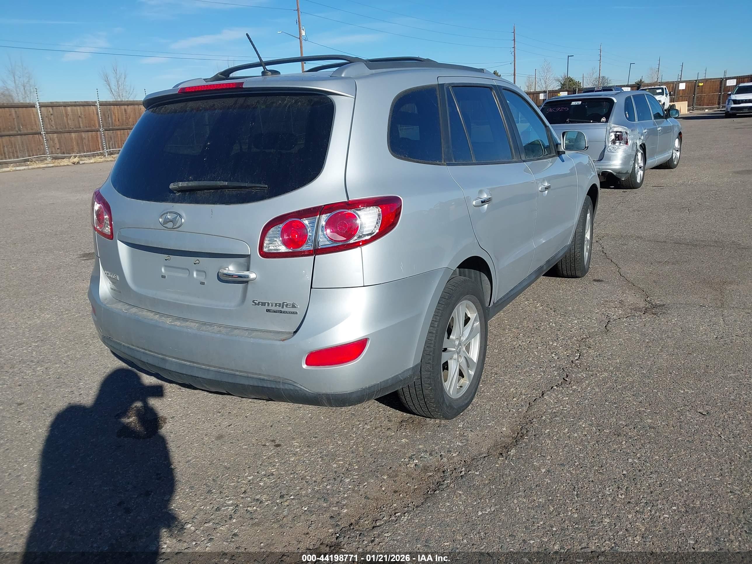 HYUNDAI SANTA image 4