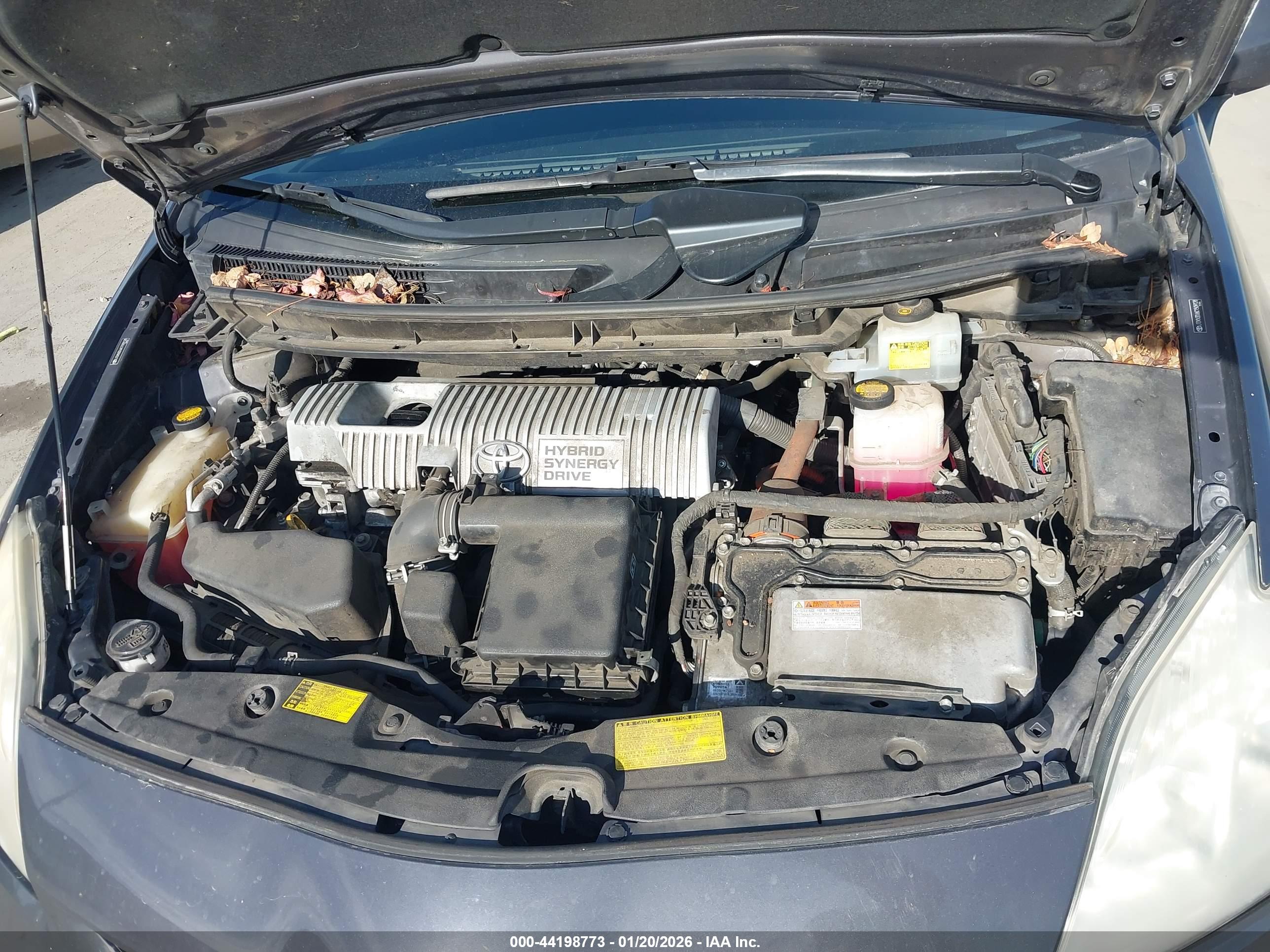 TOYOTA PRIUS image 10