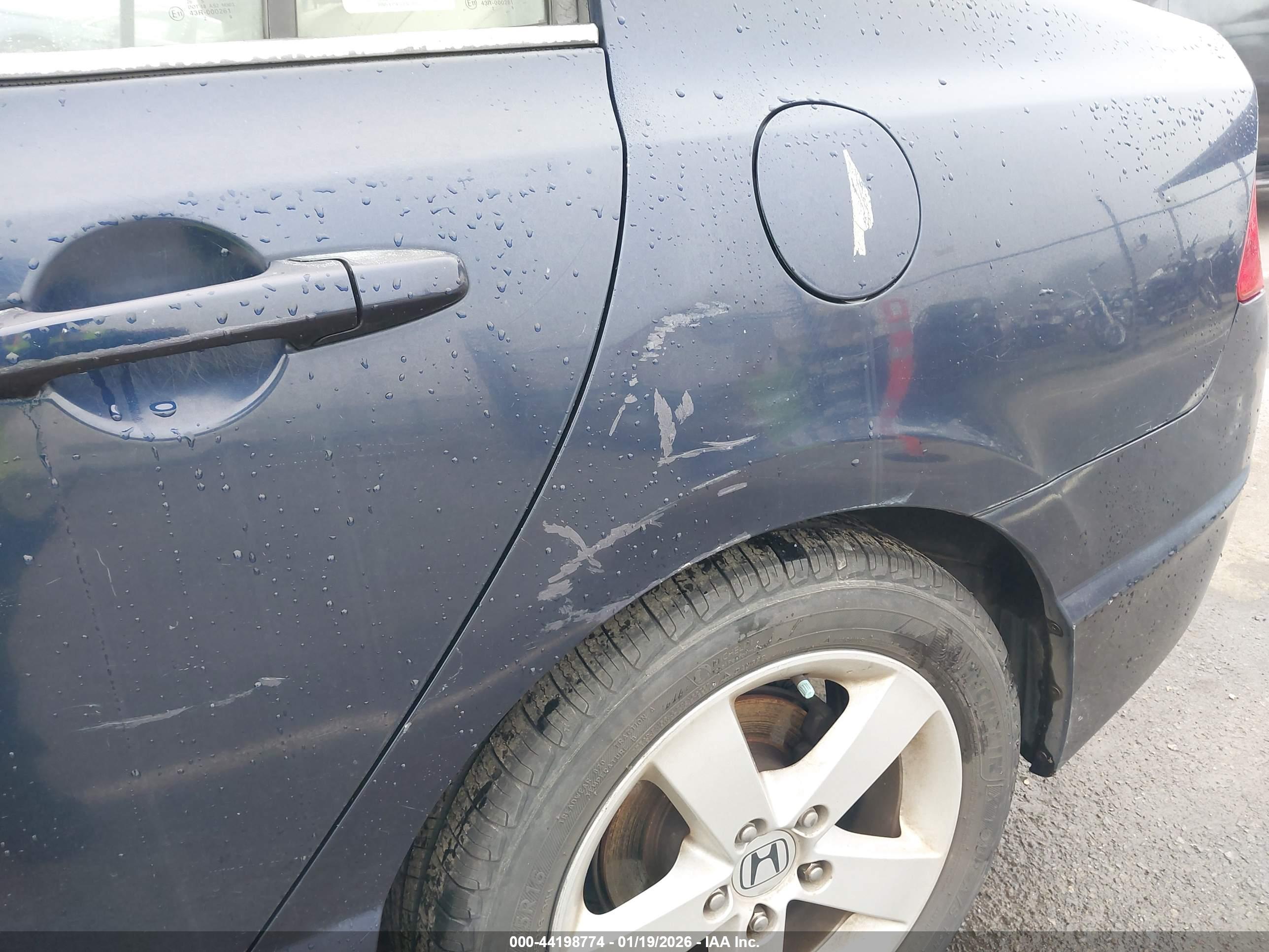 HONDA CIVIC image 6