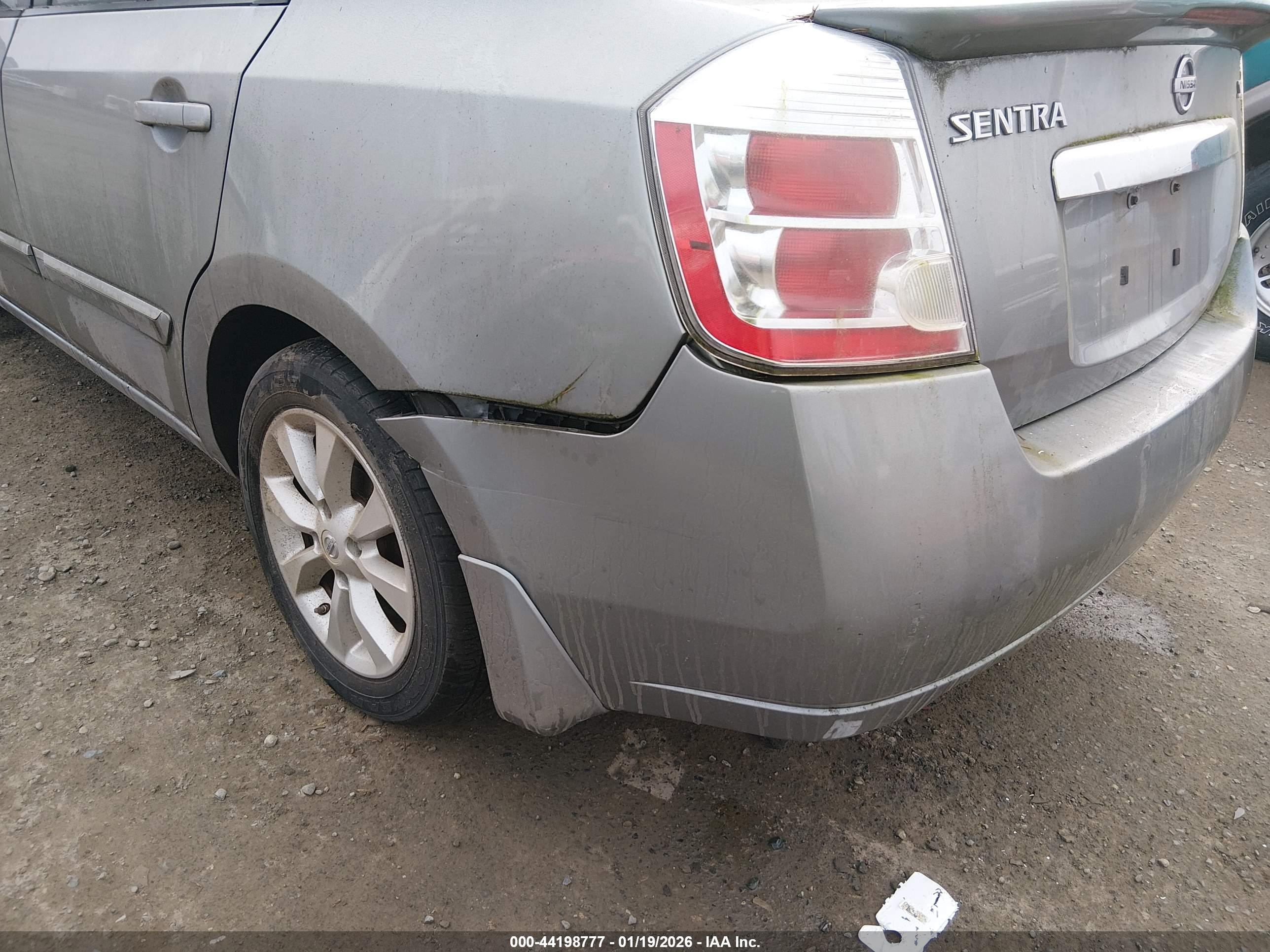 NISSAN SENTRA image 6
