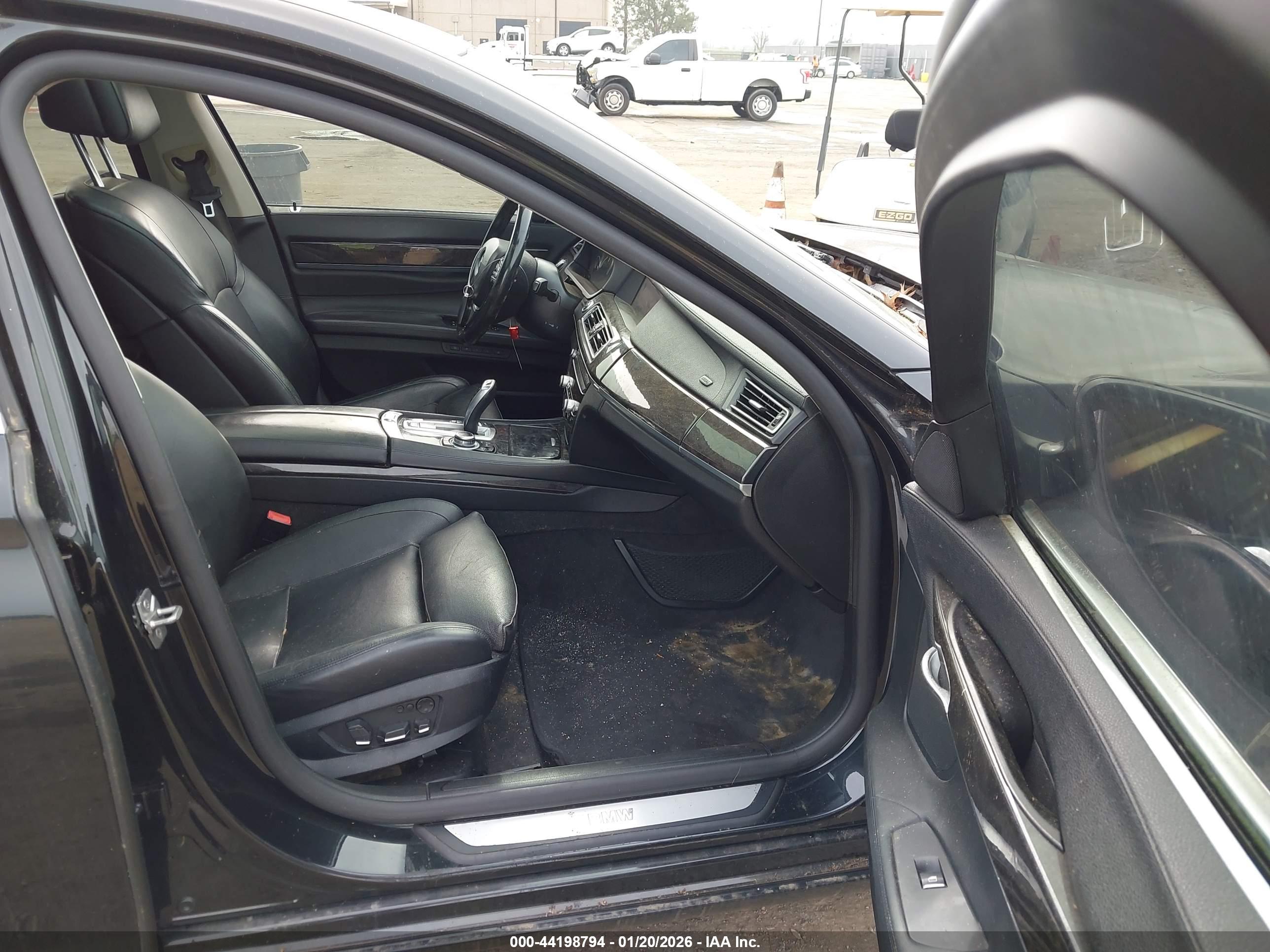 BMW 750LI image 5