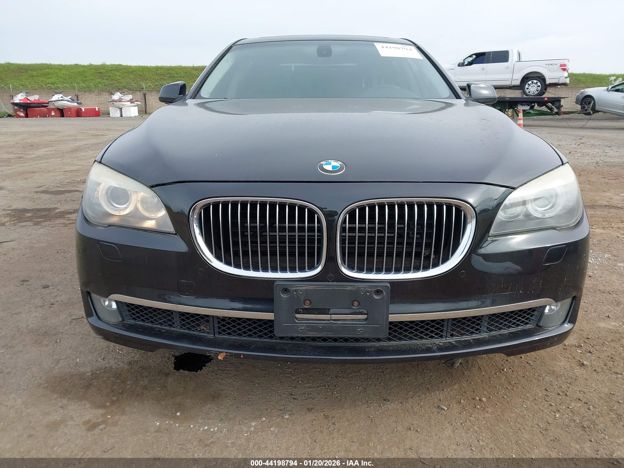 BMW 750LI image 6