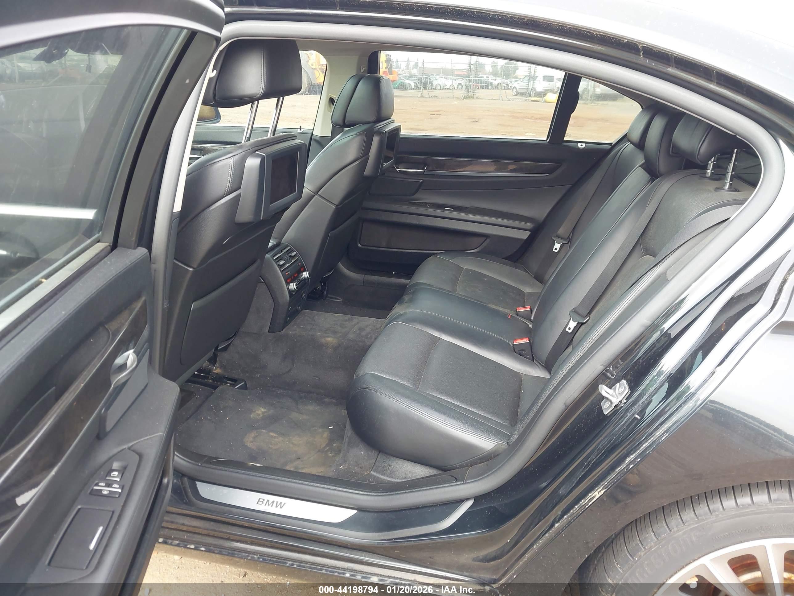 BMW 750LI image 8