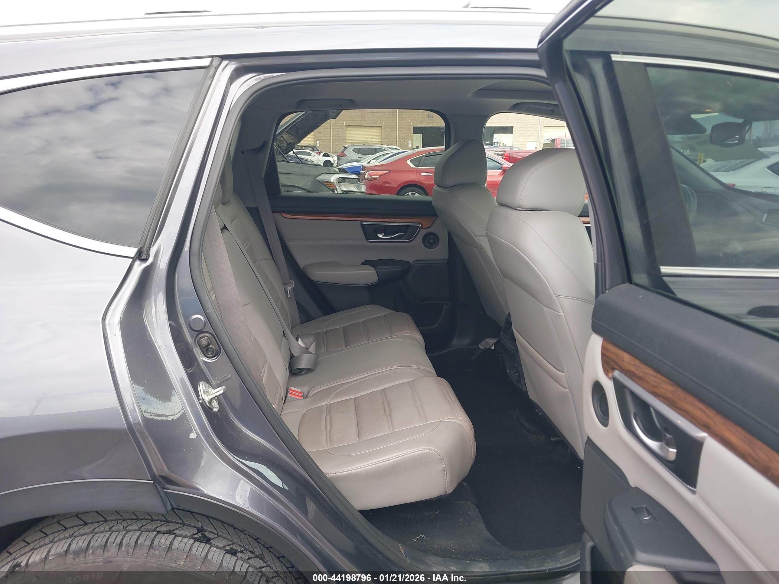 HONDA CR-V image 8