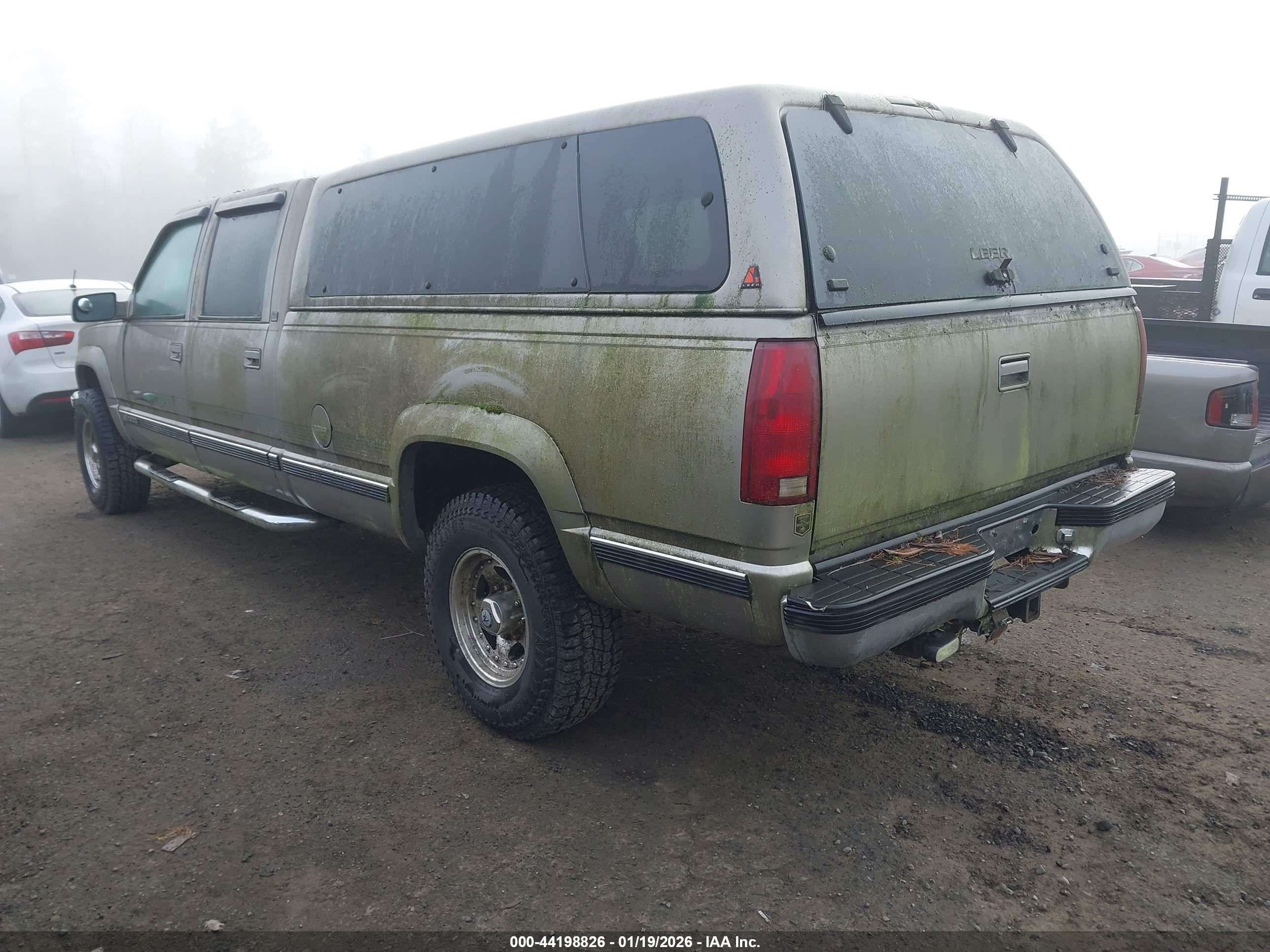 CHEVROLET K3500 image 3
