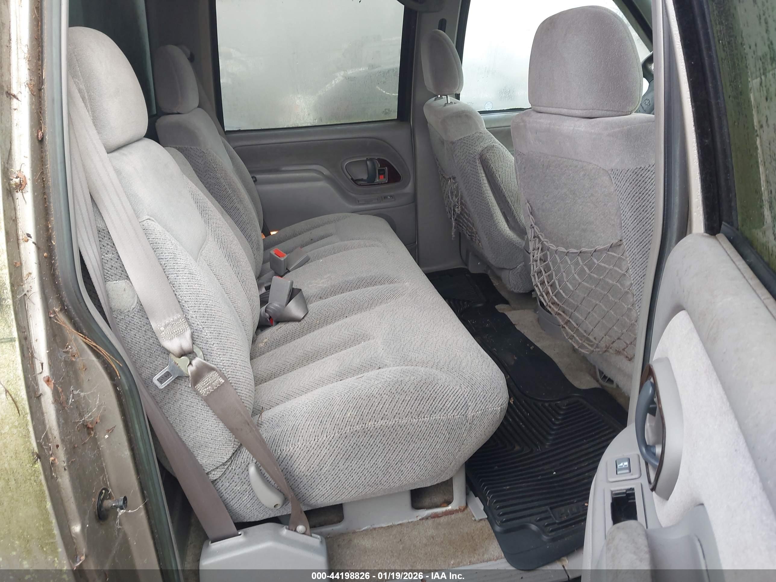 CHEVROLET K3500 image 8