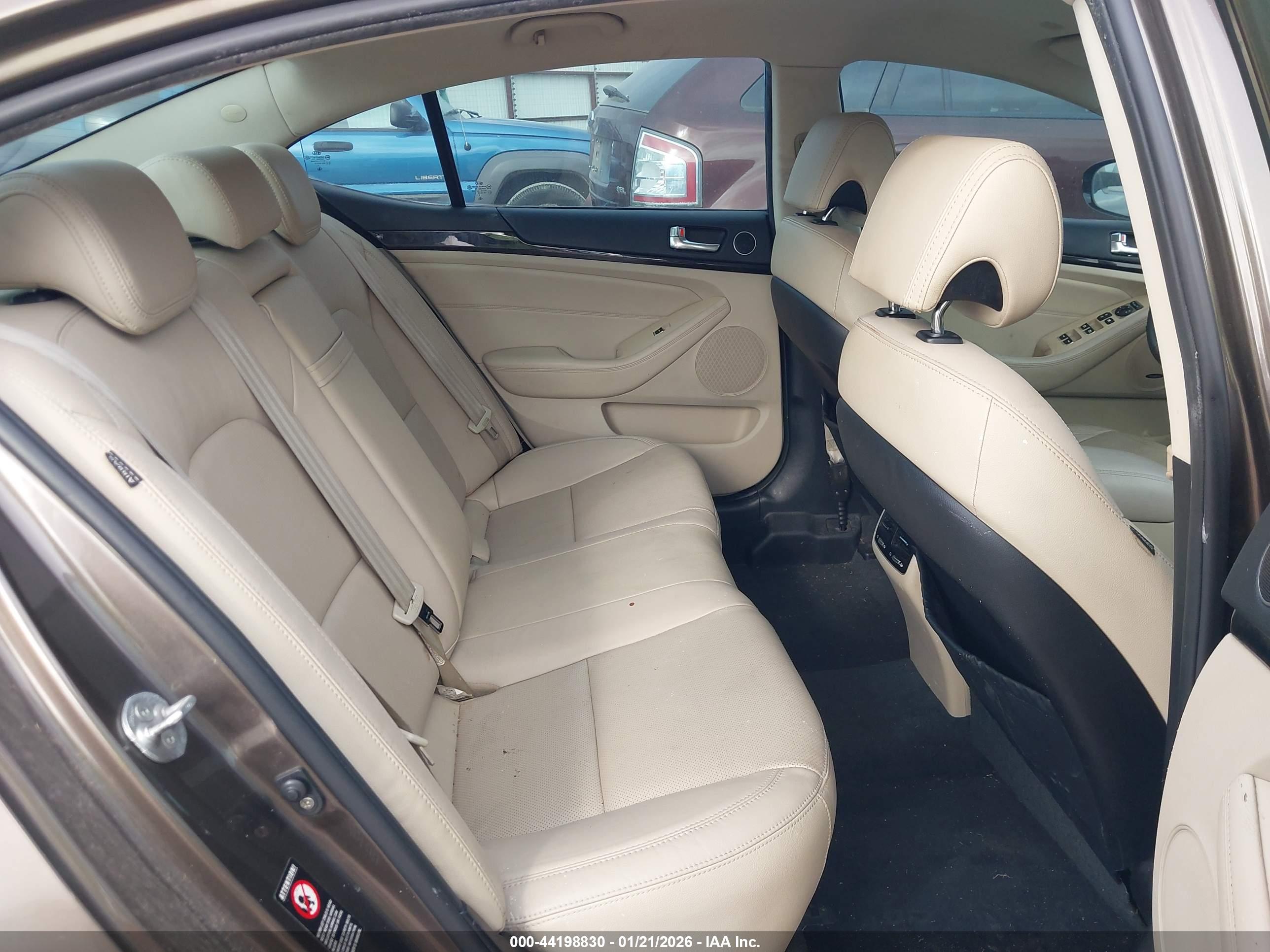 KIA CADENZA image 8