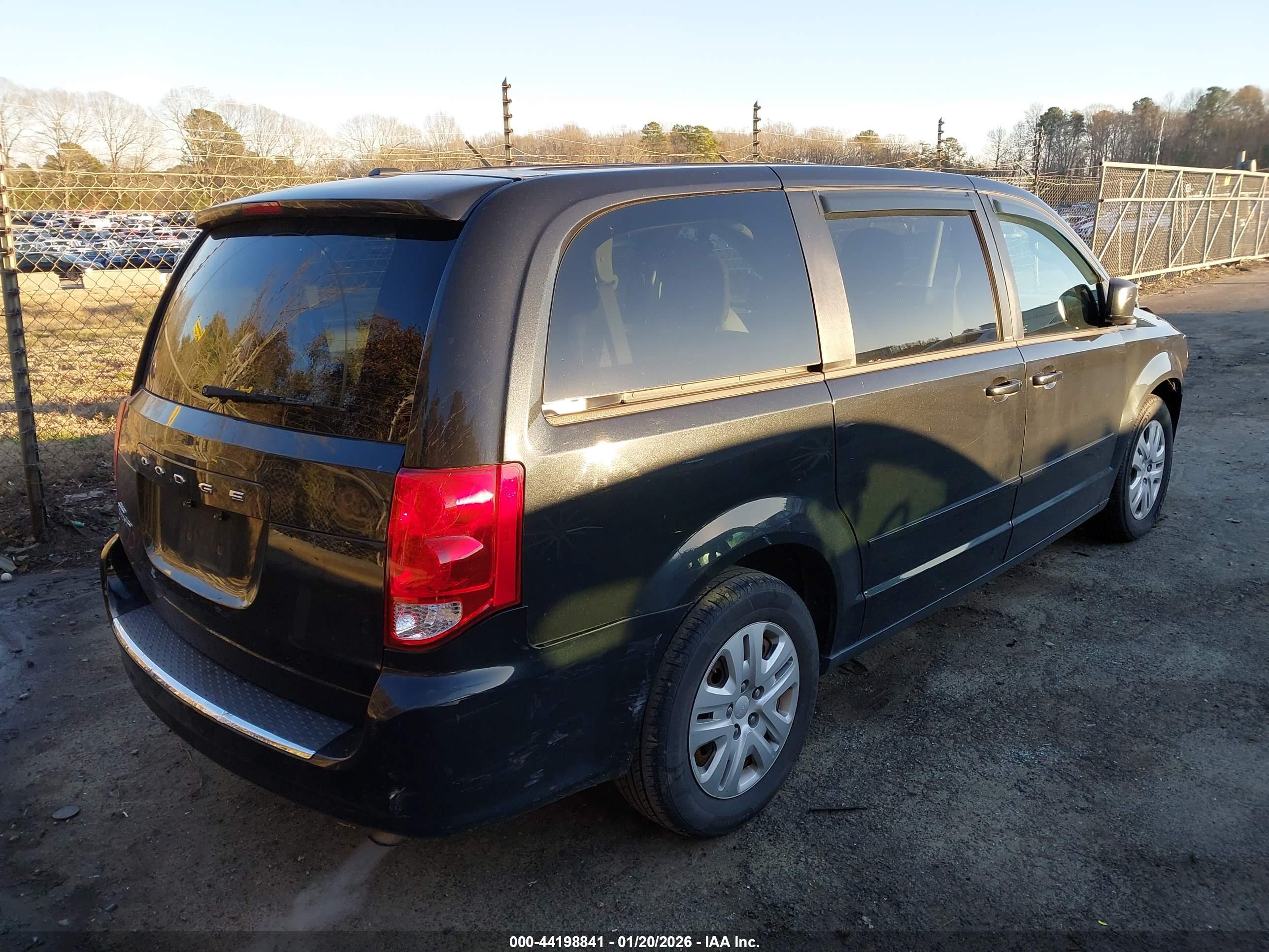 DODGE GRAND image 4