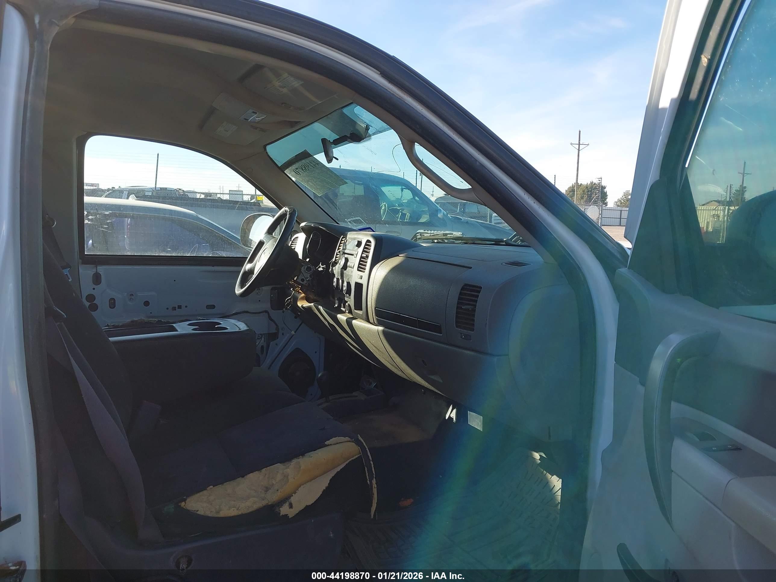 GMC SIERRA image 5