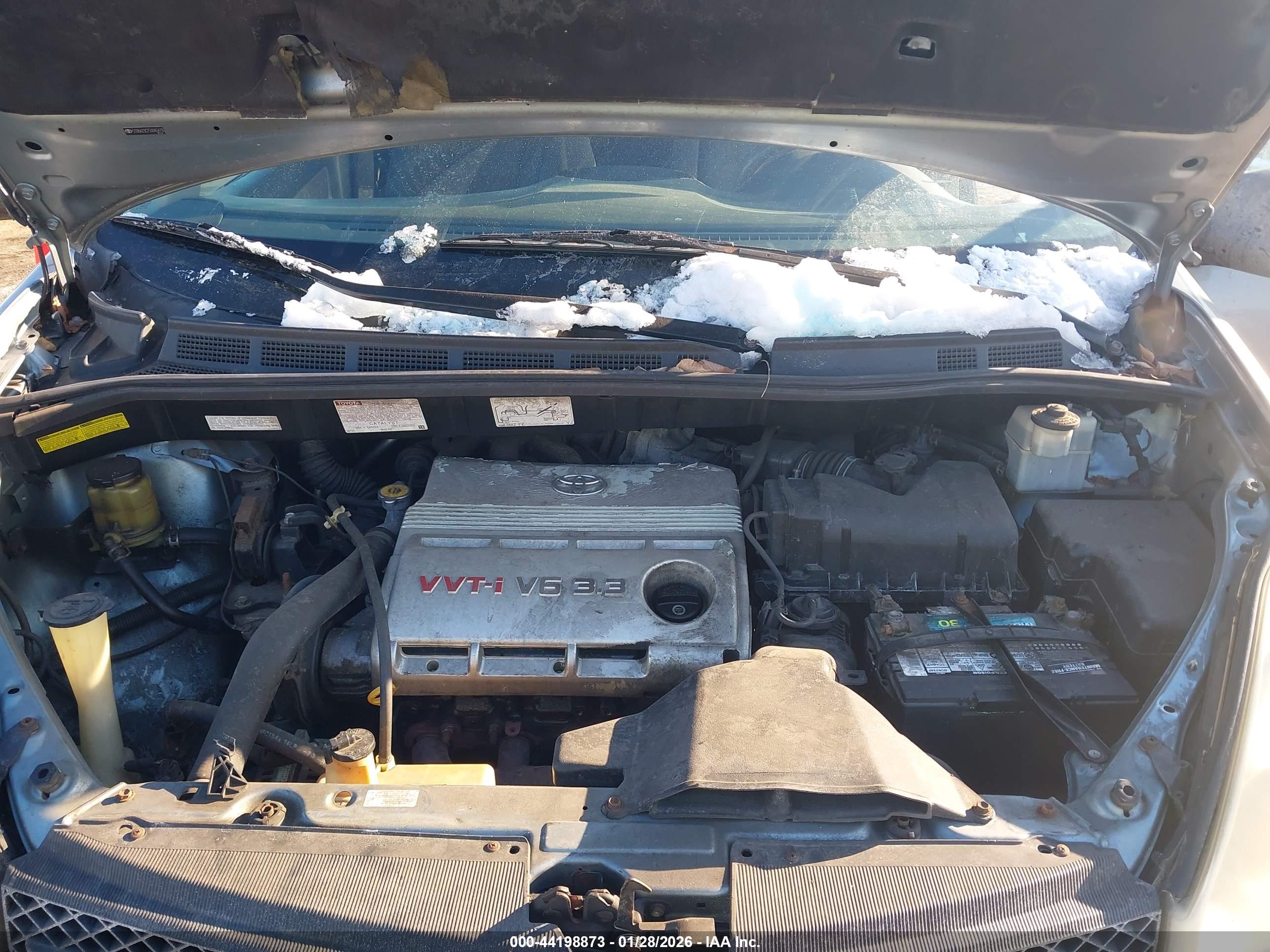 TOYOTA SIENNA image 10