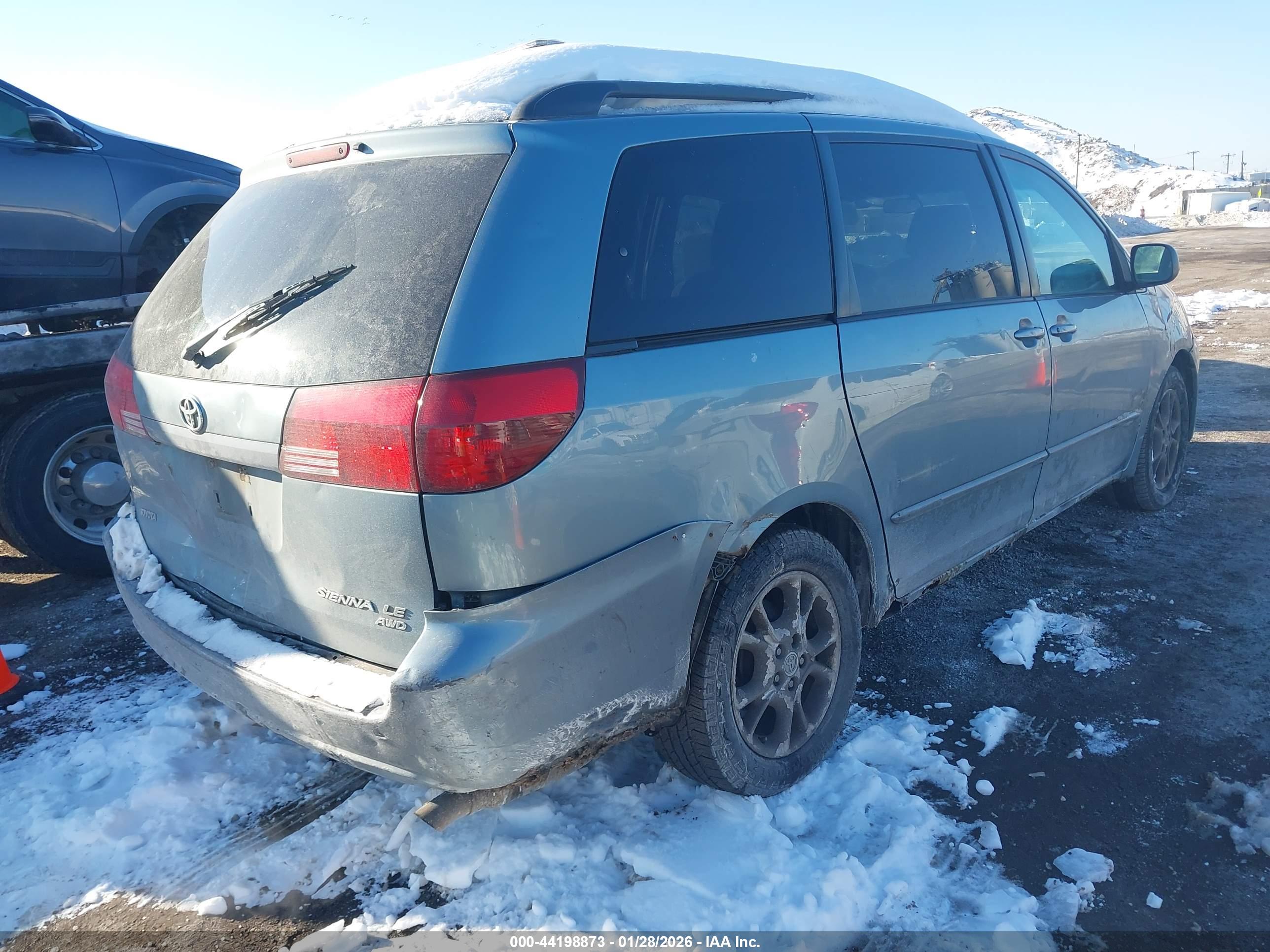 TOYOTA SIENNA image 4