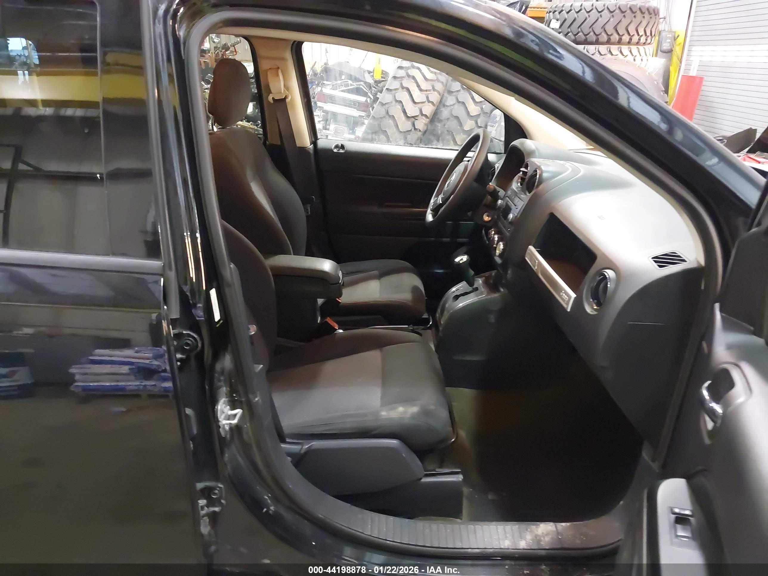 JEEP COMPASS image 5