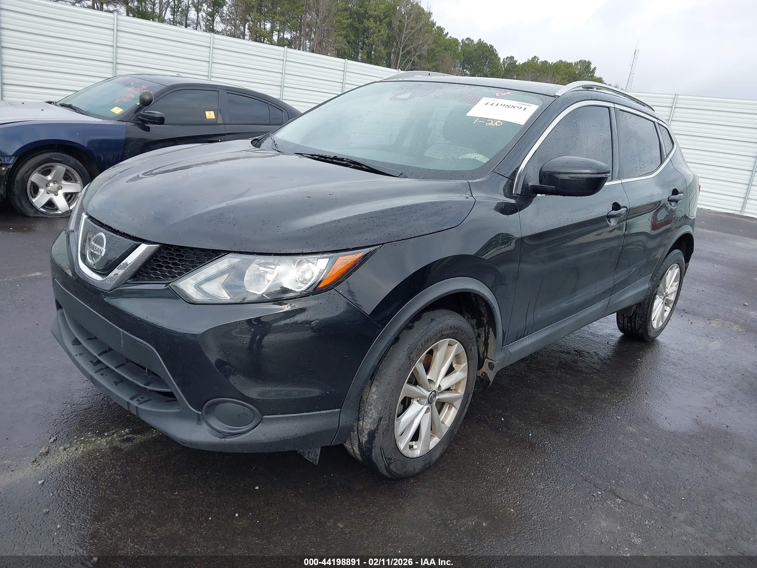 NISSAN ROGUE image 2