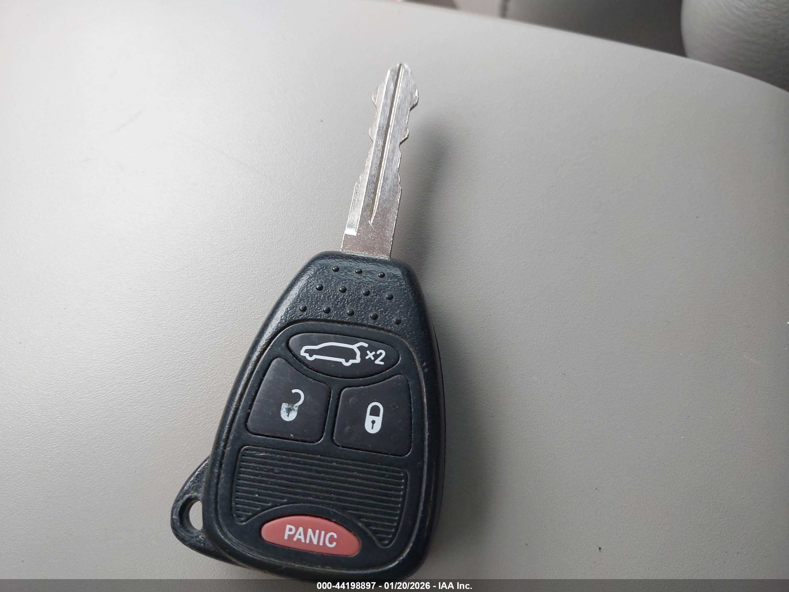 CHRYSLER PACIFICA image 11