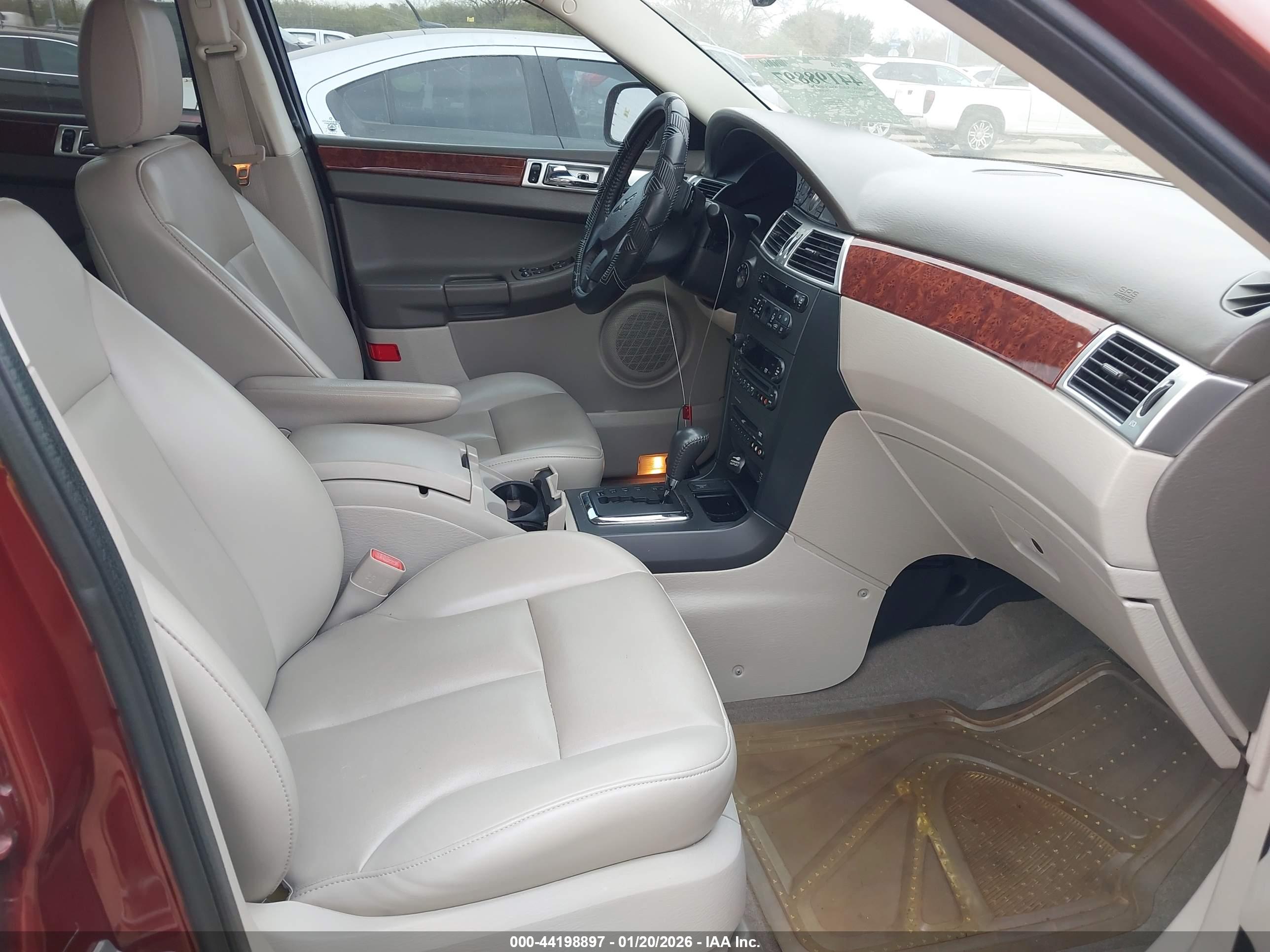 CHRYSLER PACIFICA image 5