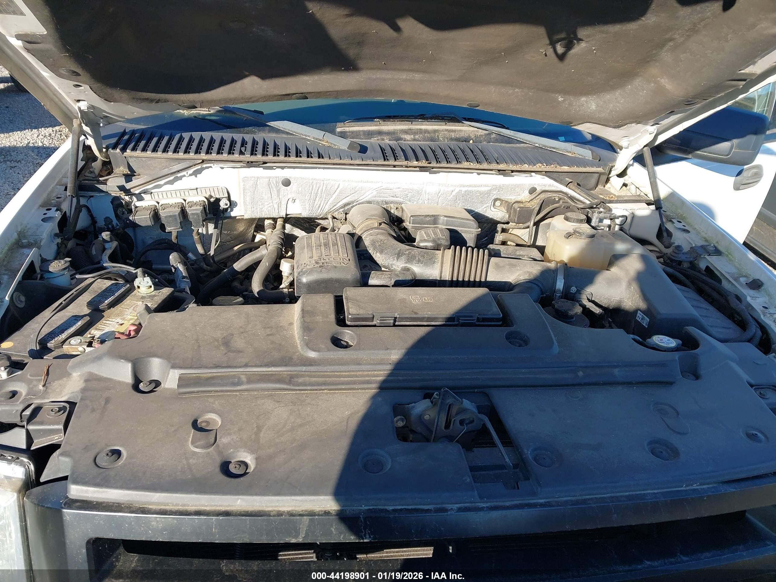 FORD EXPEDITION image 10