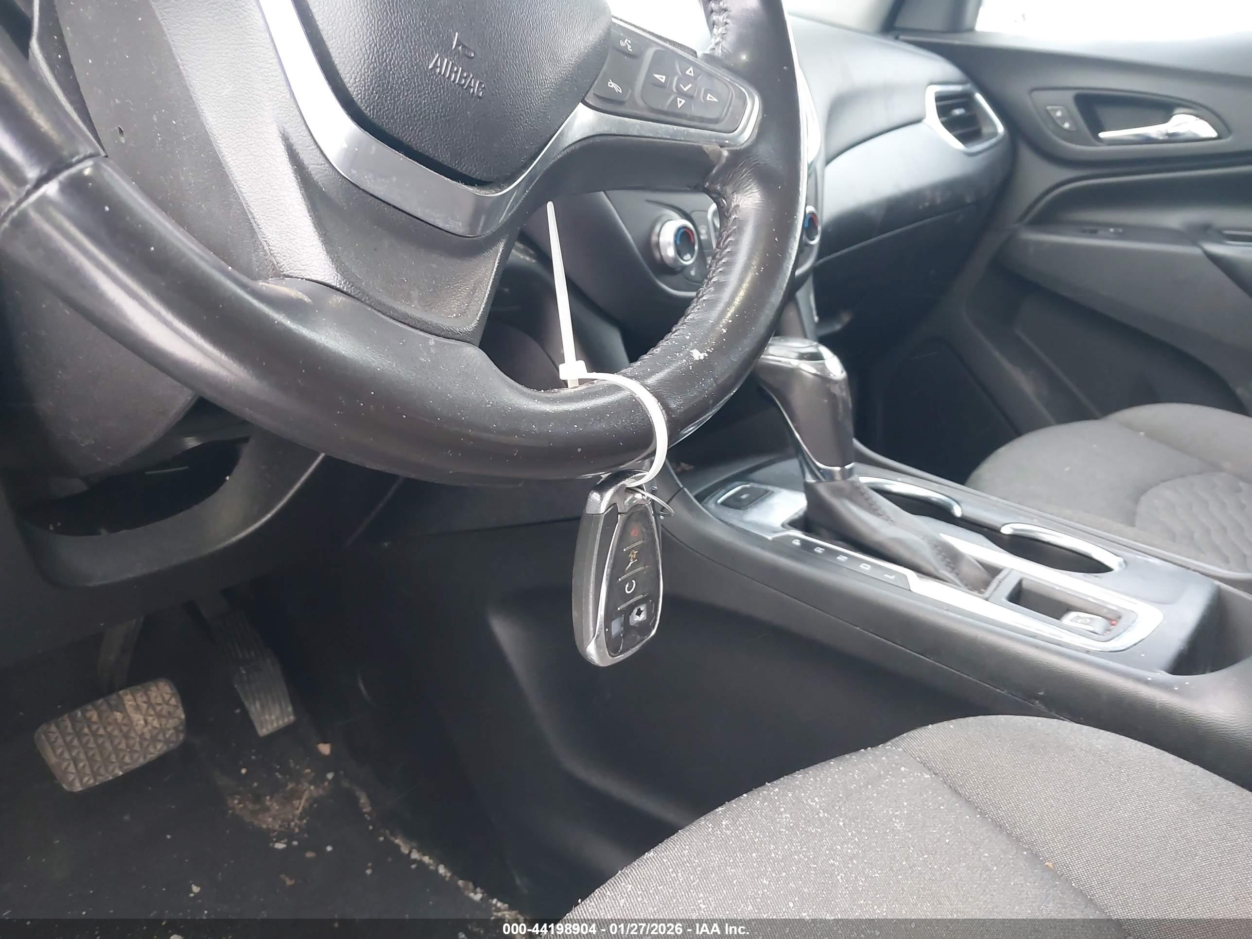 CHEVROLET EQUINOX image 11