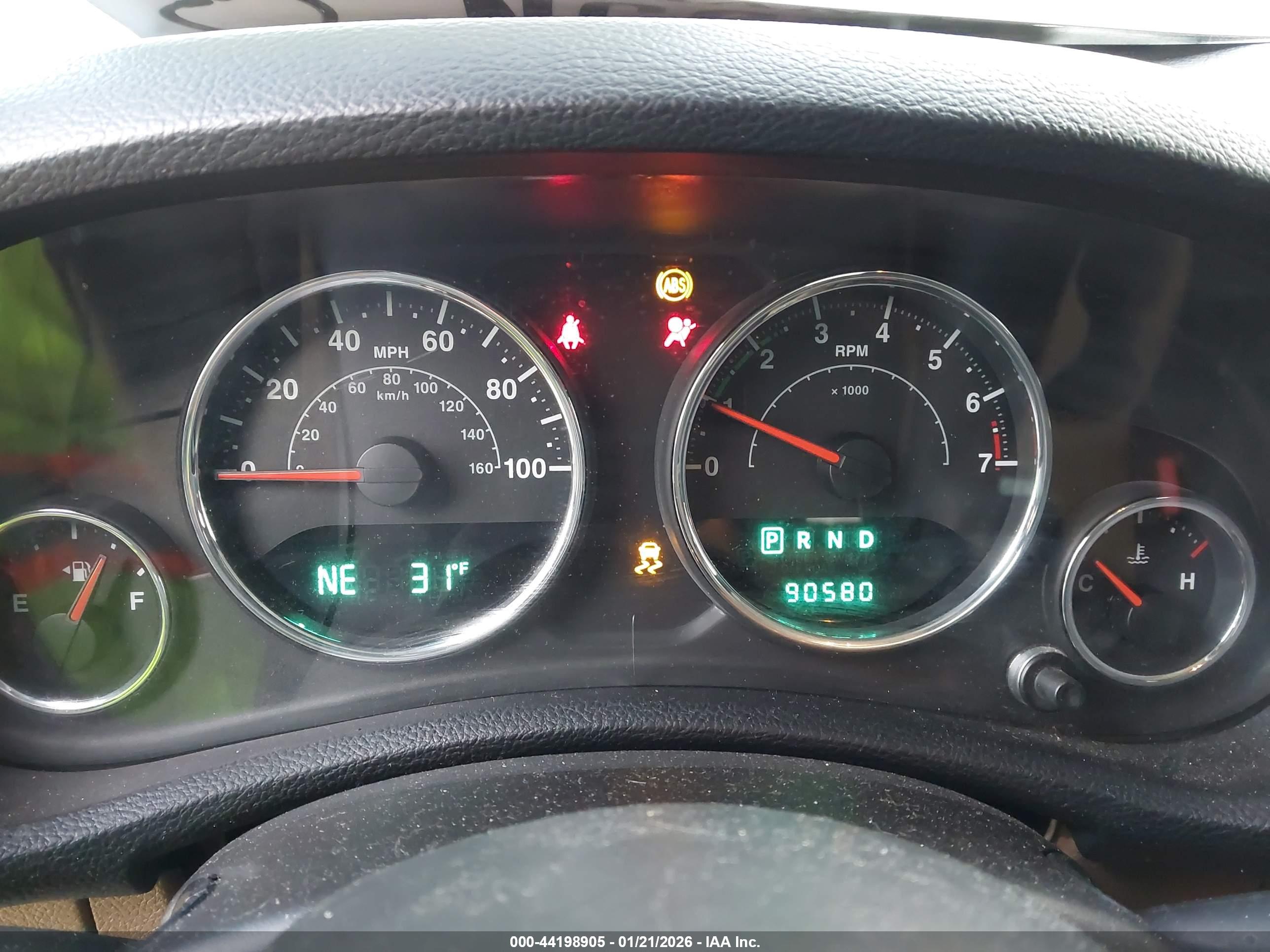 JEEP WRANGLER image 7