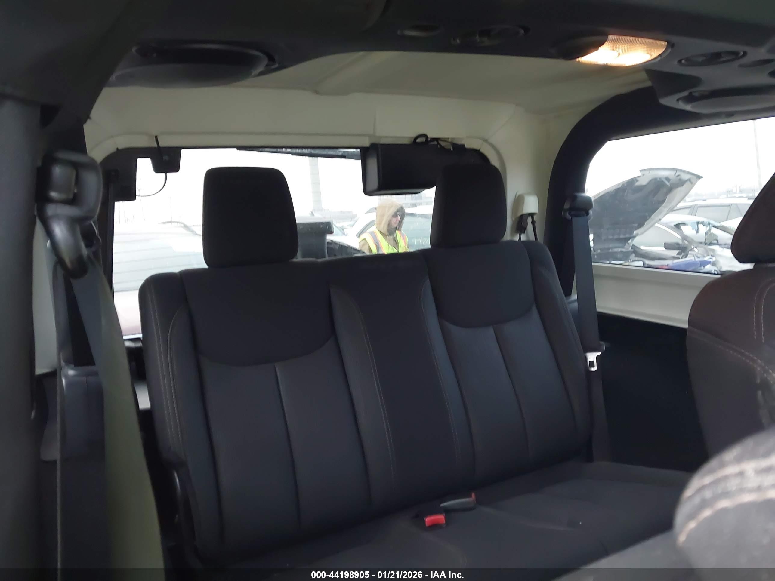 JEEP WRANGLER image 8