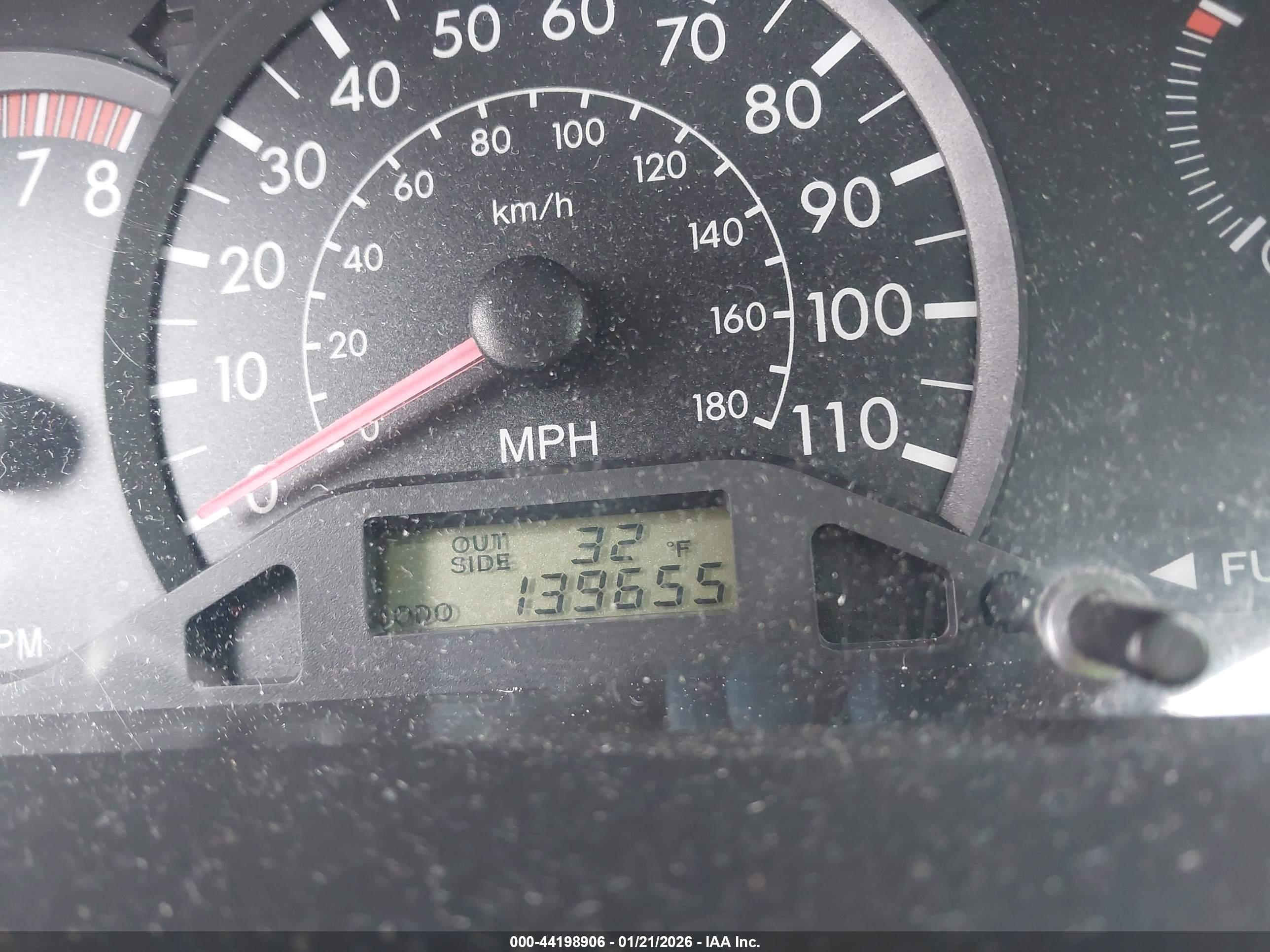 TOYOTA COROLLA image 7