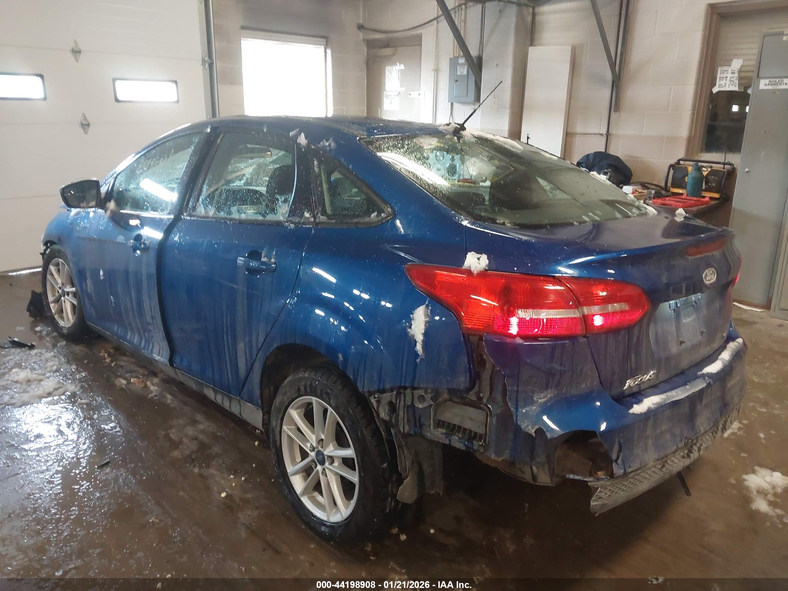 FORD FOCUS image 3