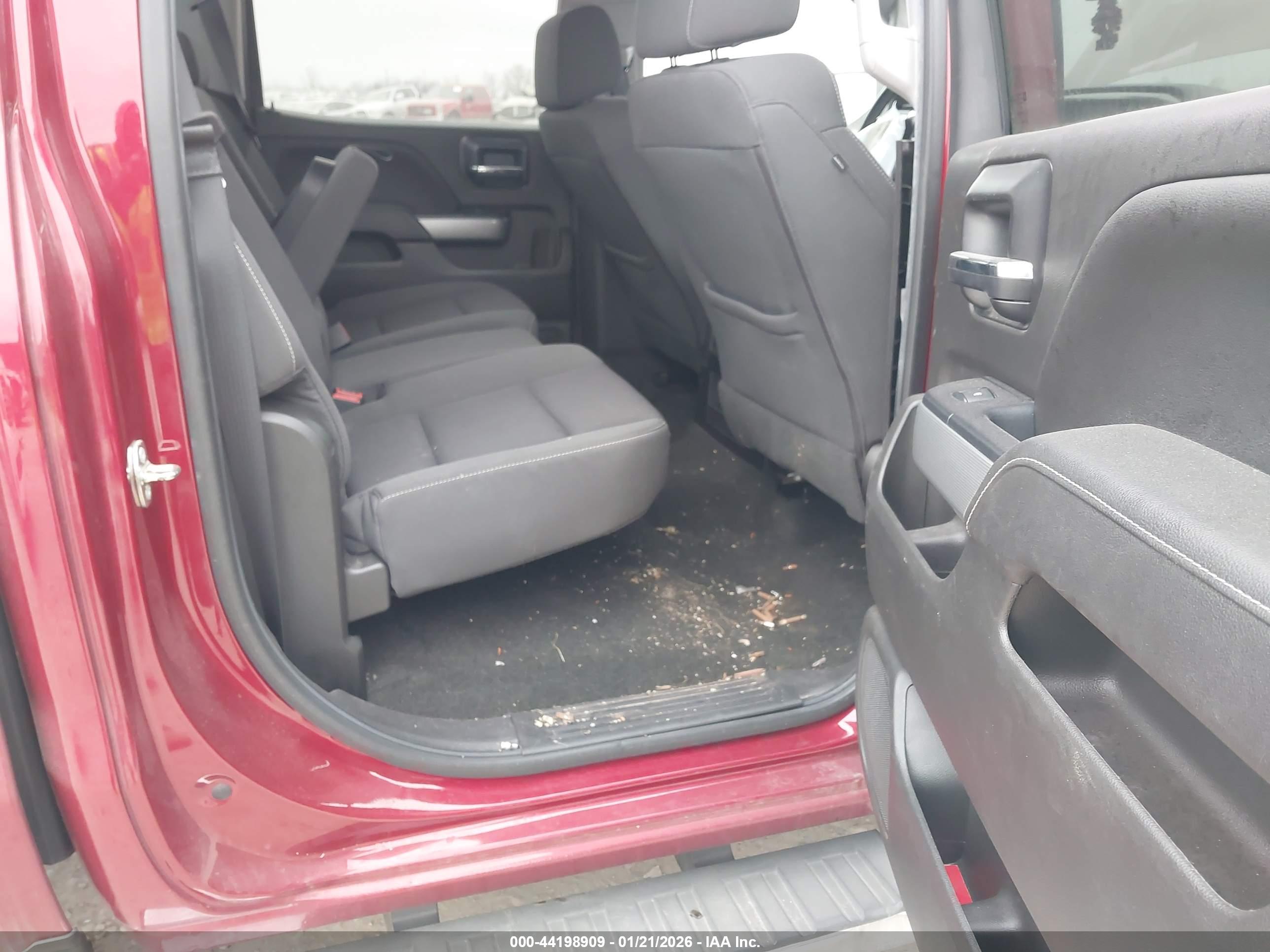 CHEVROLET SILVERADO image 8