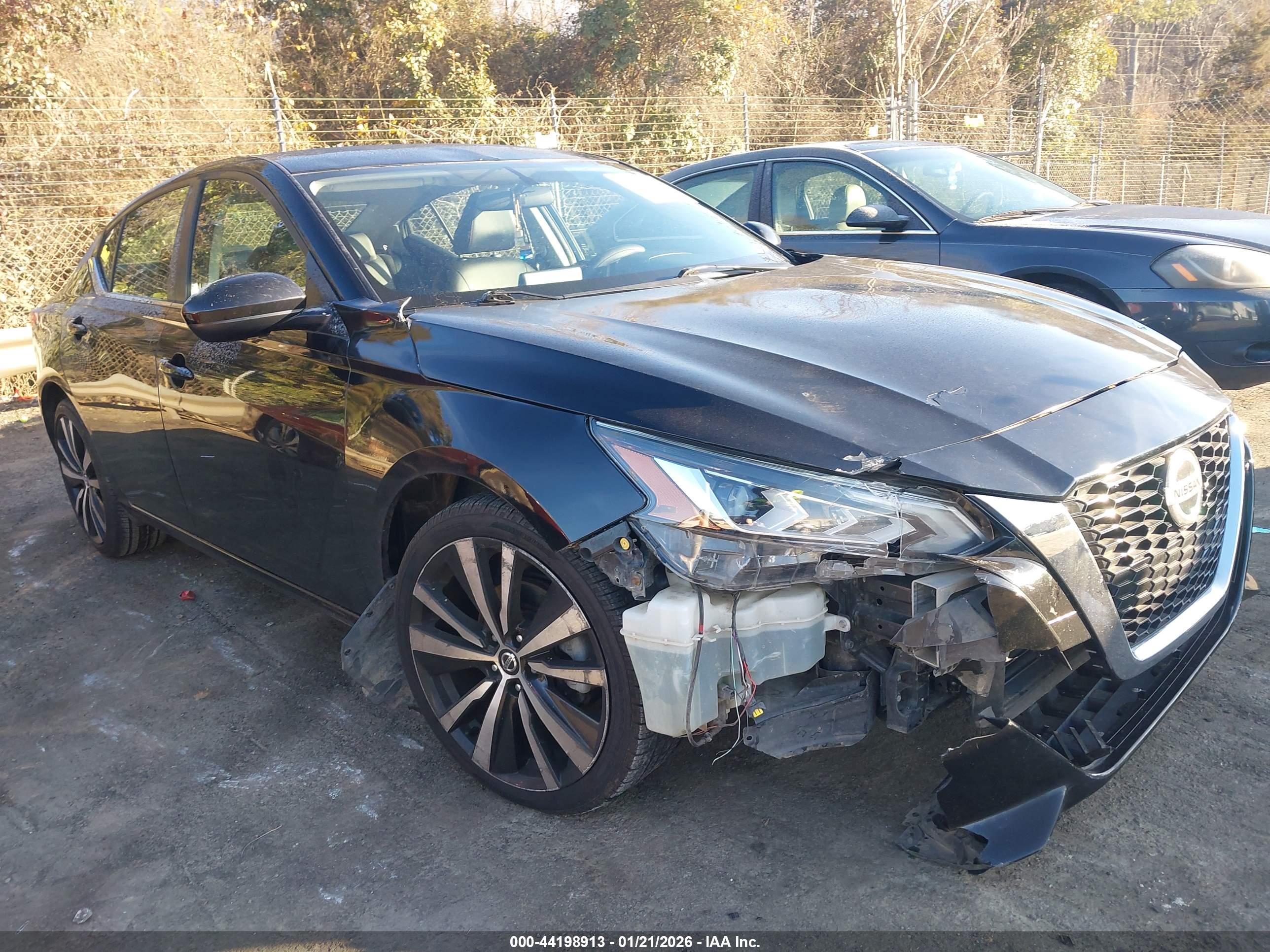 NISSAN ALTIMA image 6
