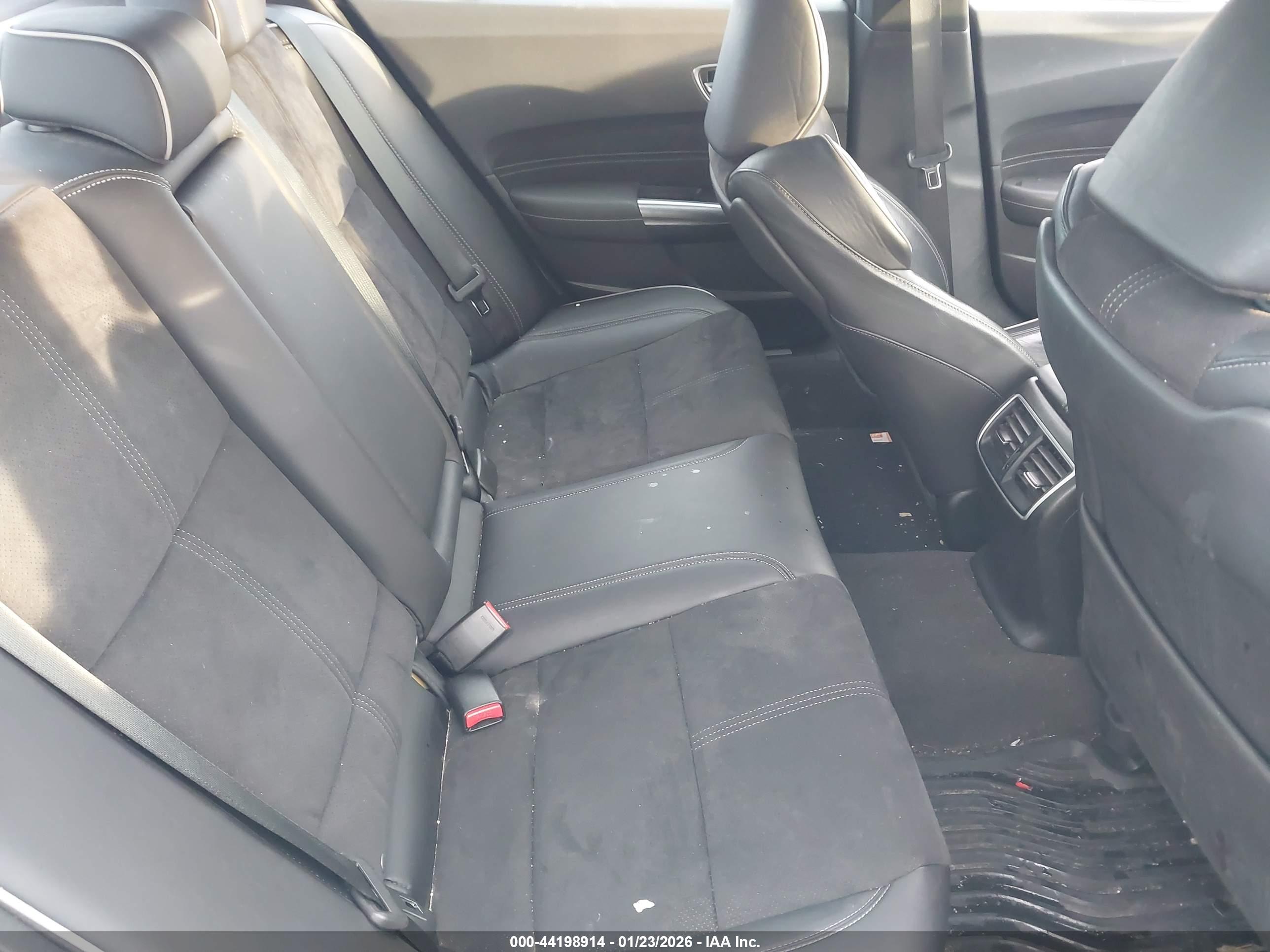 ACURA TLX image 8