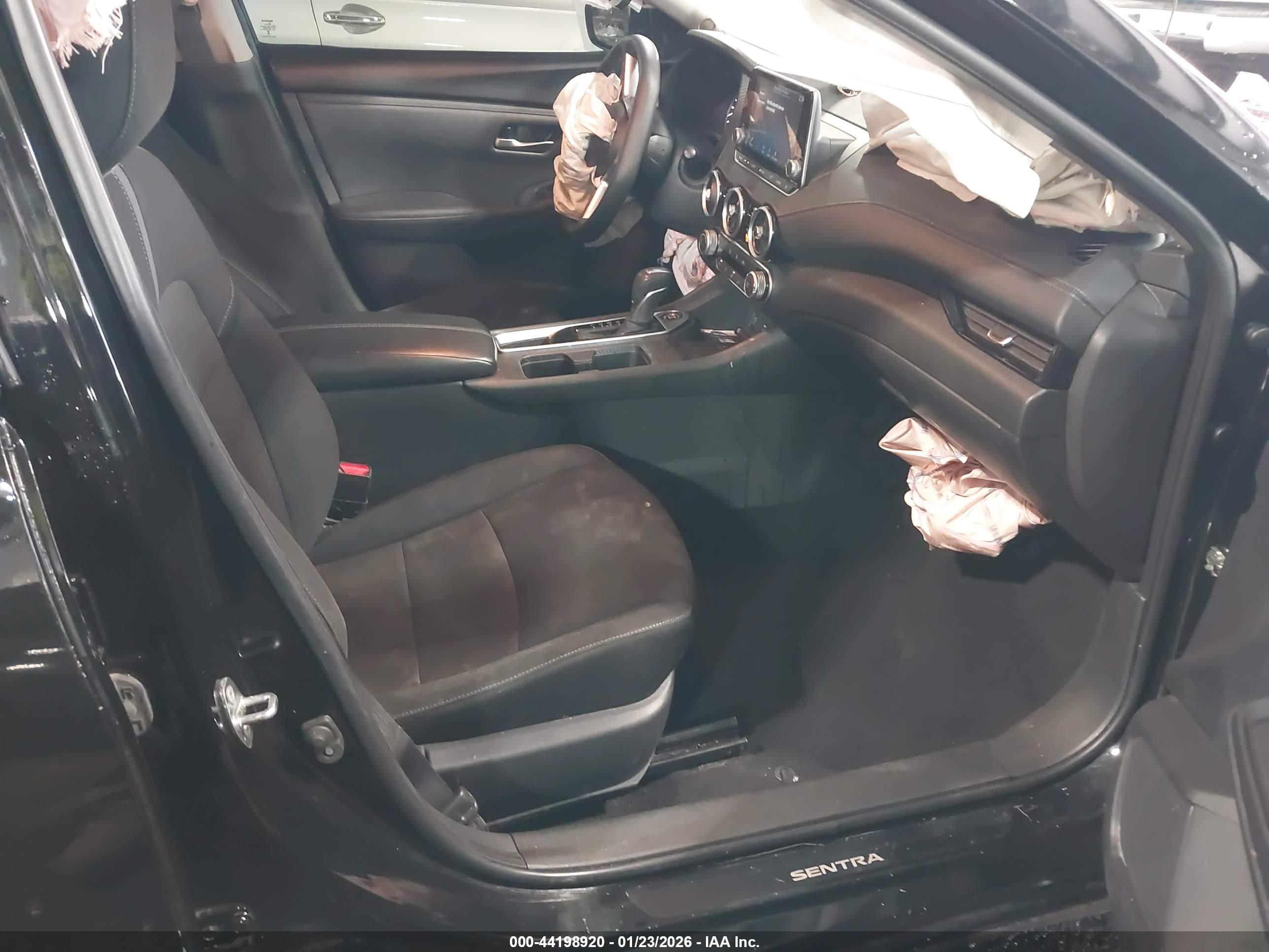 NISSAN SENTRA image 5