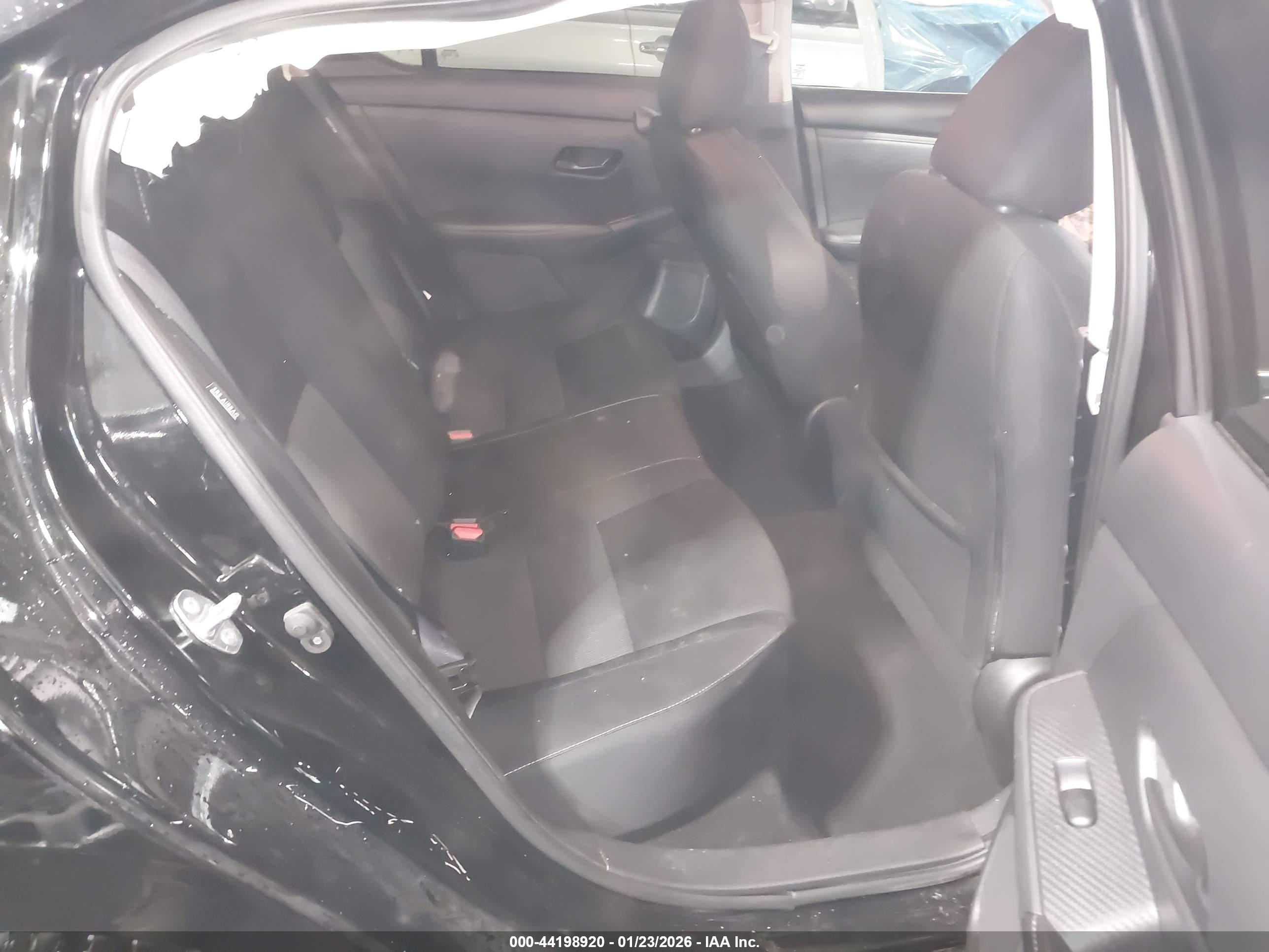 NISSAN SENTRA image 8