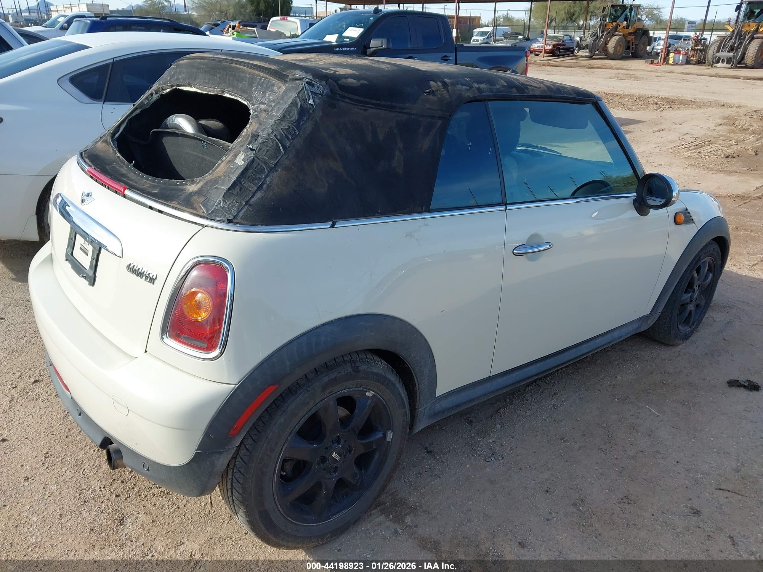 MINI COOPER image 4
