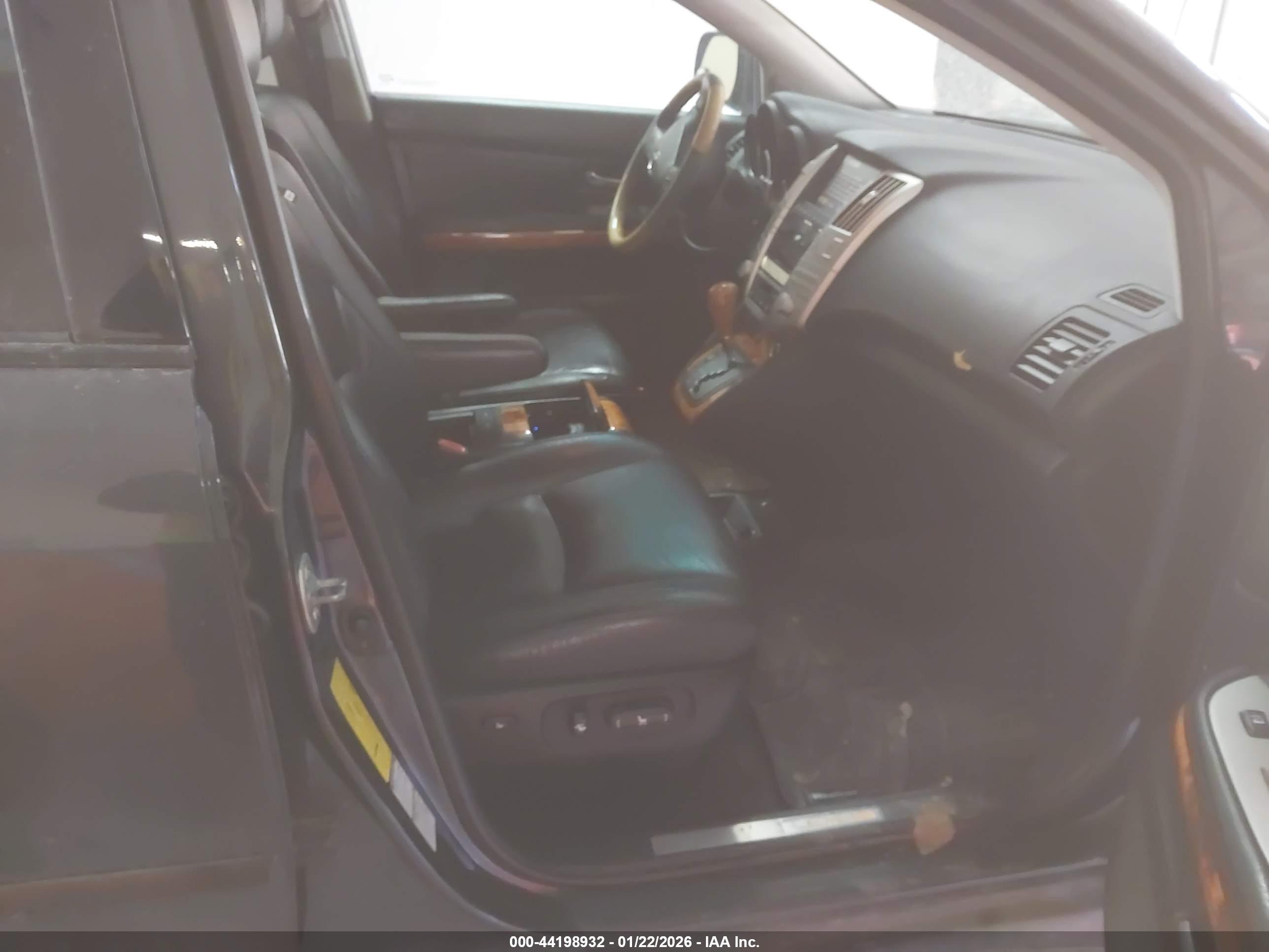 LEXUS RX image 5
