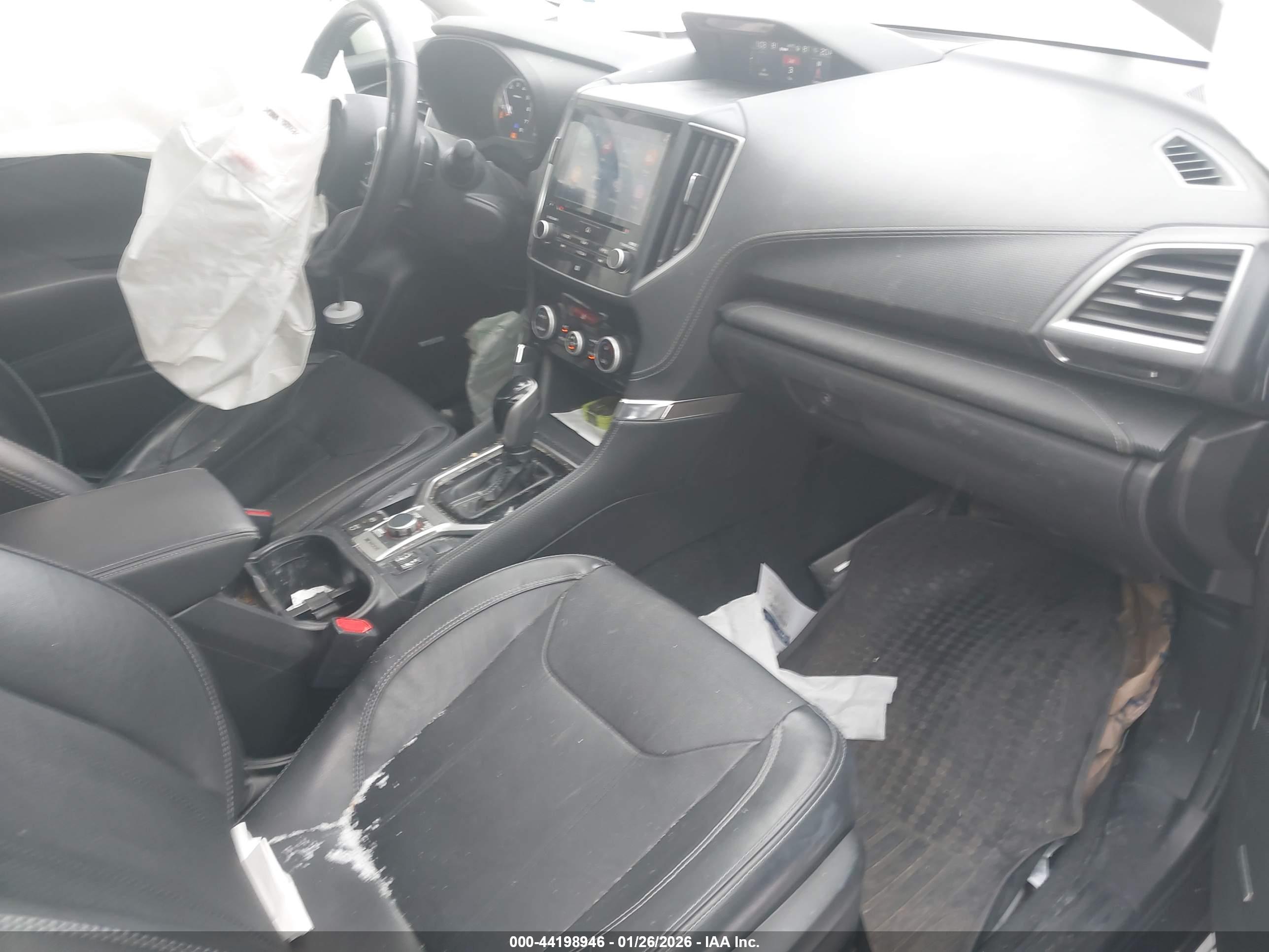 SUBARU FORESTER image 5