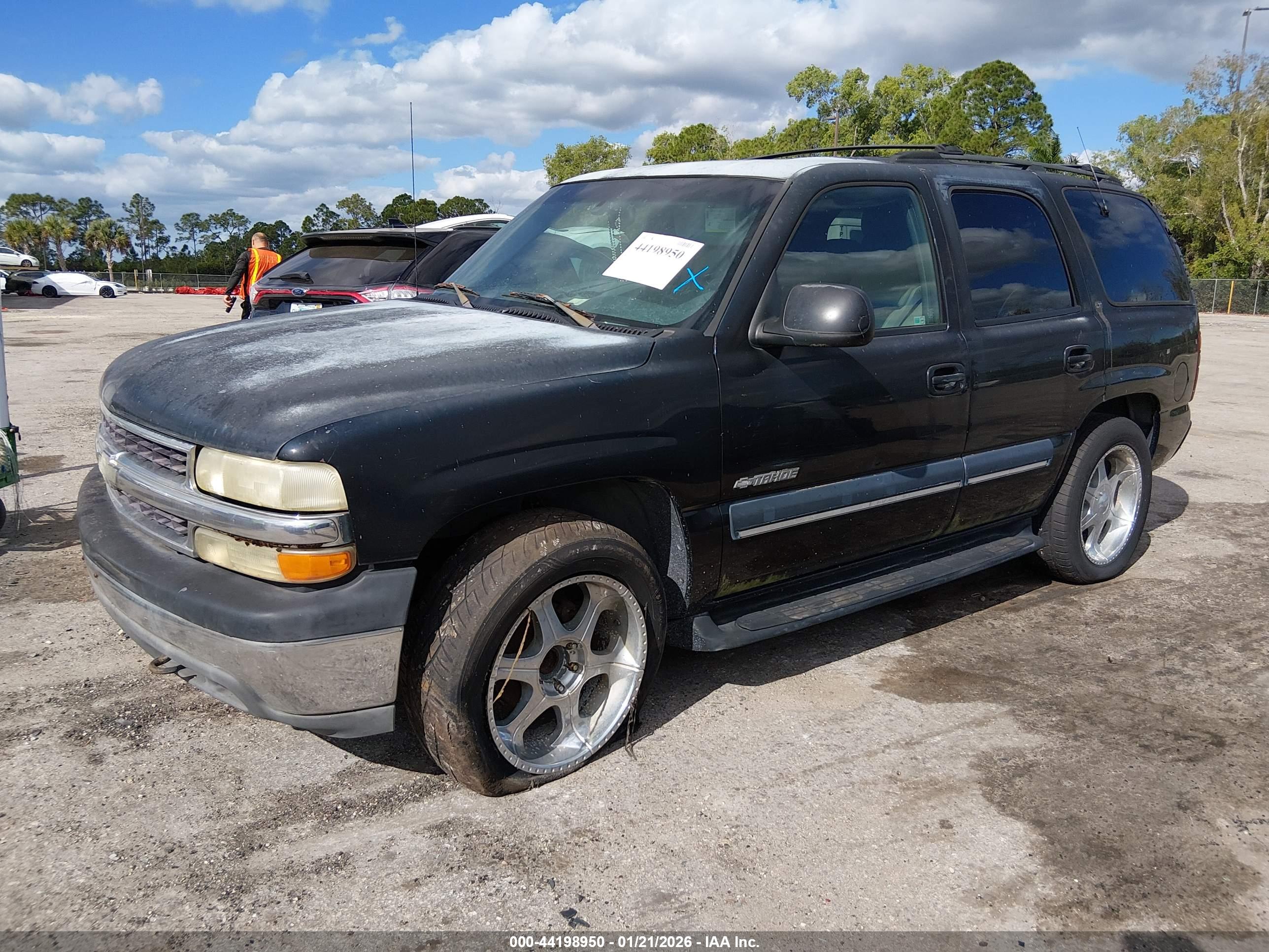CHEVROLET TAHOE image 6