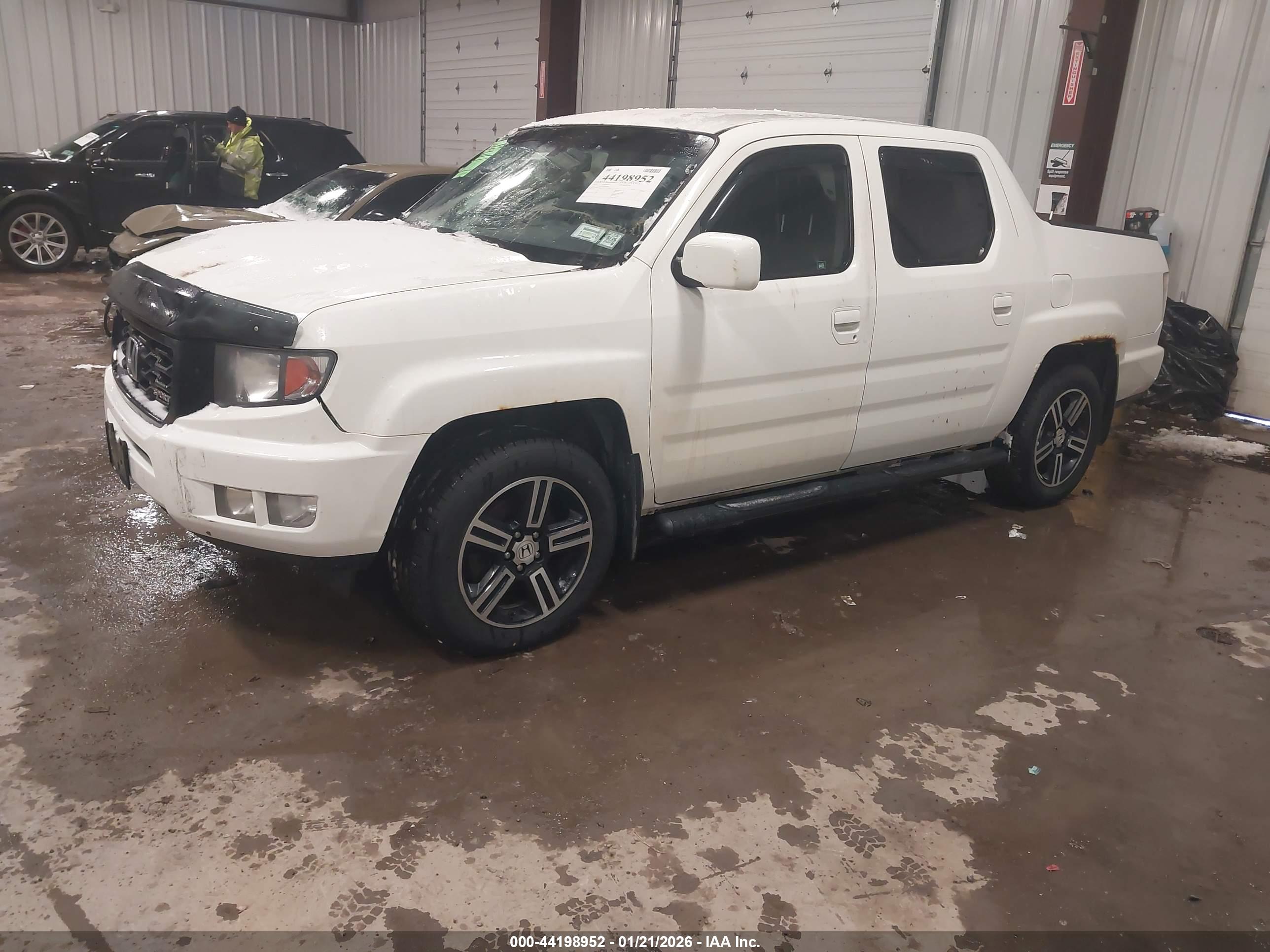 HONDA RIDGELINE image 2