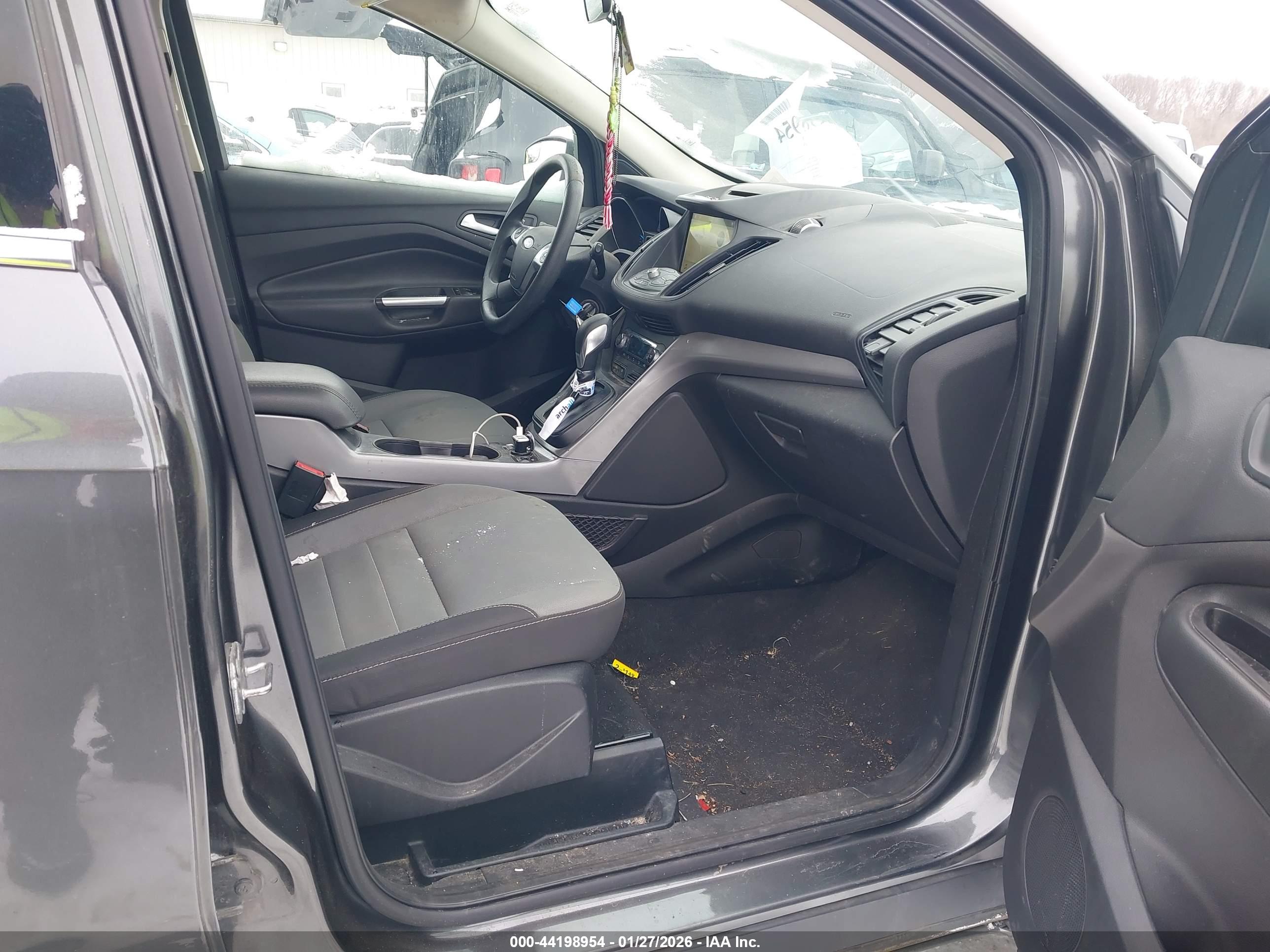 FORD ESCAPE image 5