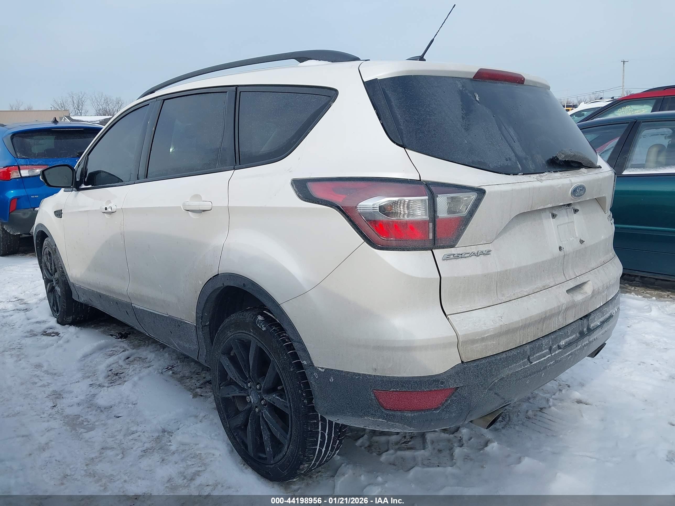 FORD ESCAPE image 3