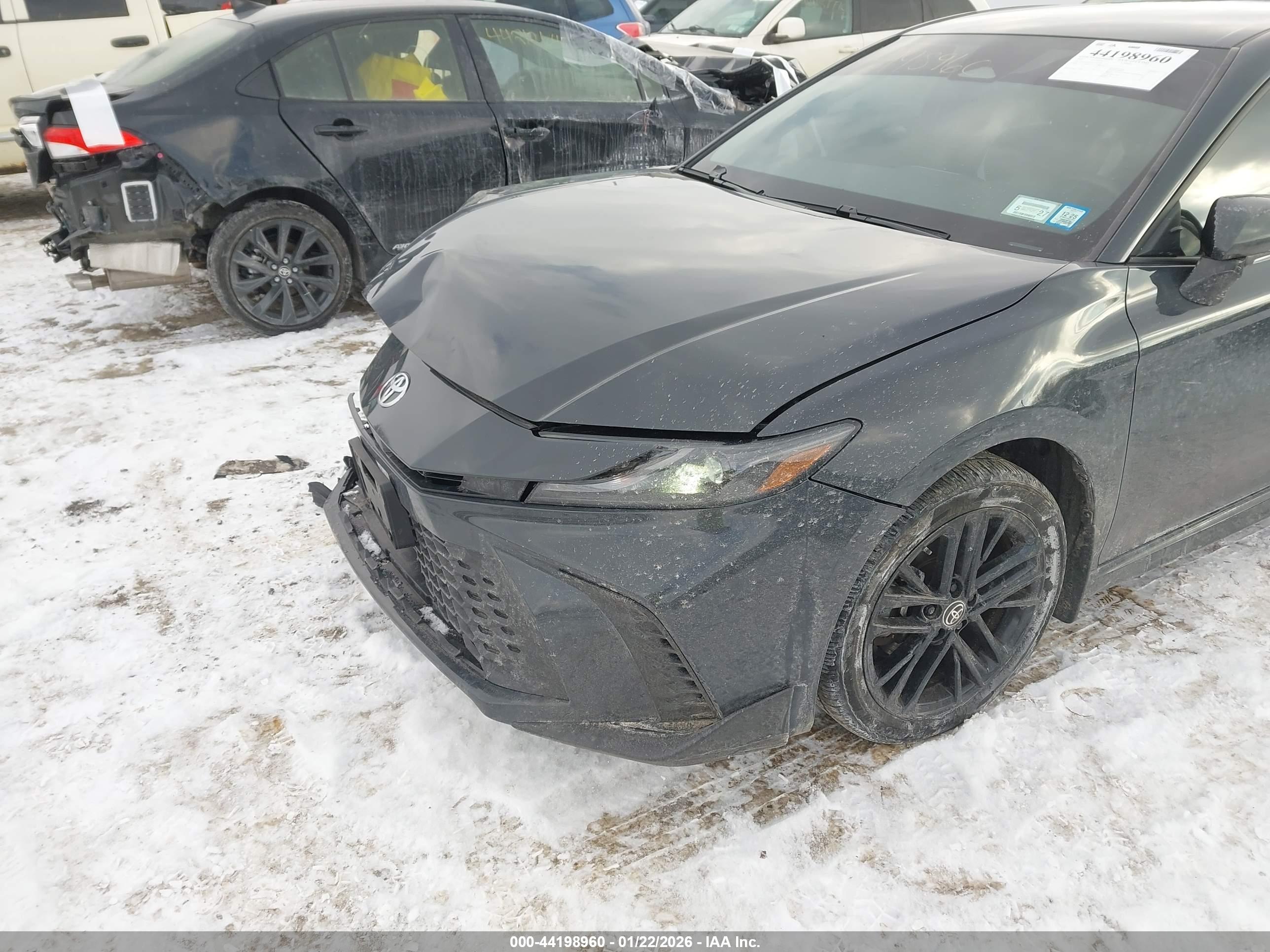 TOYOTA CAMRY image 6