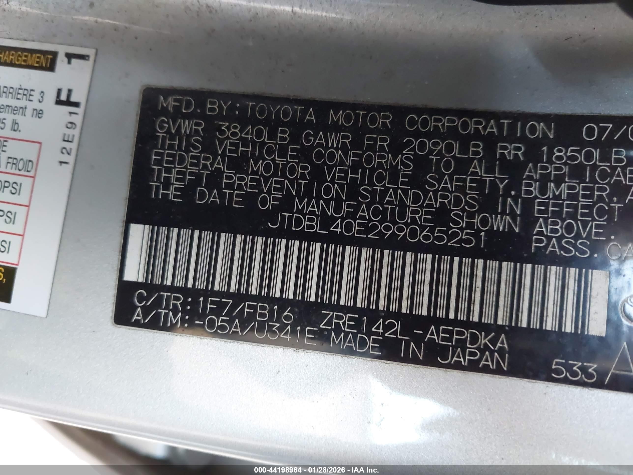 TOYOTA COROLLA image 9