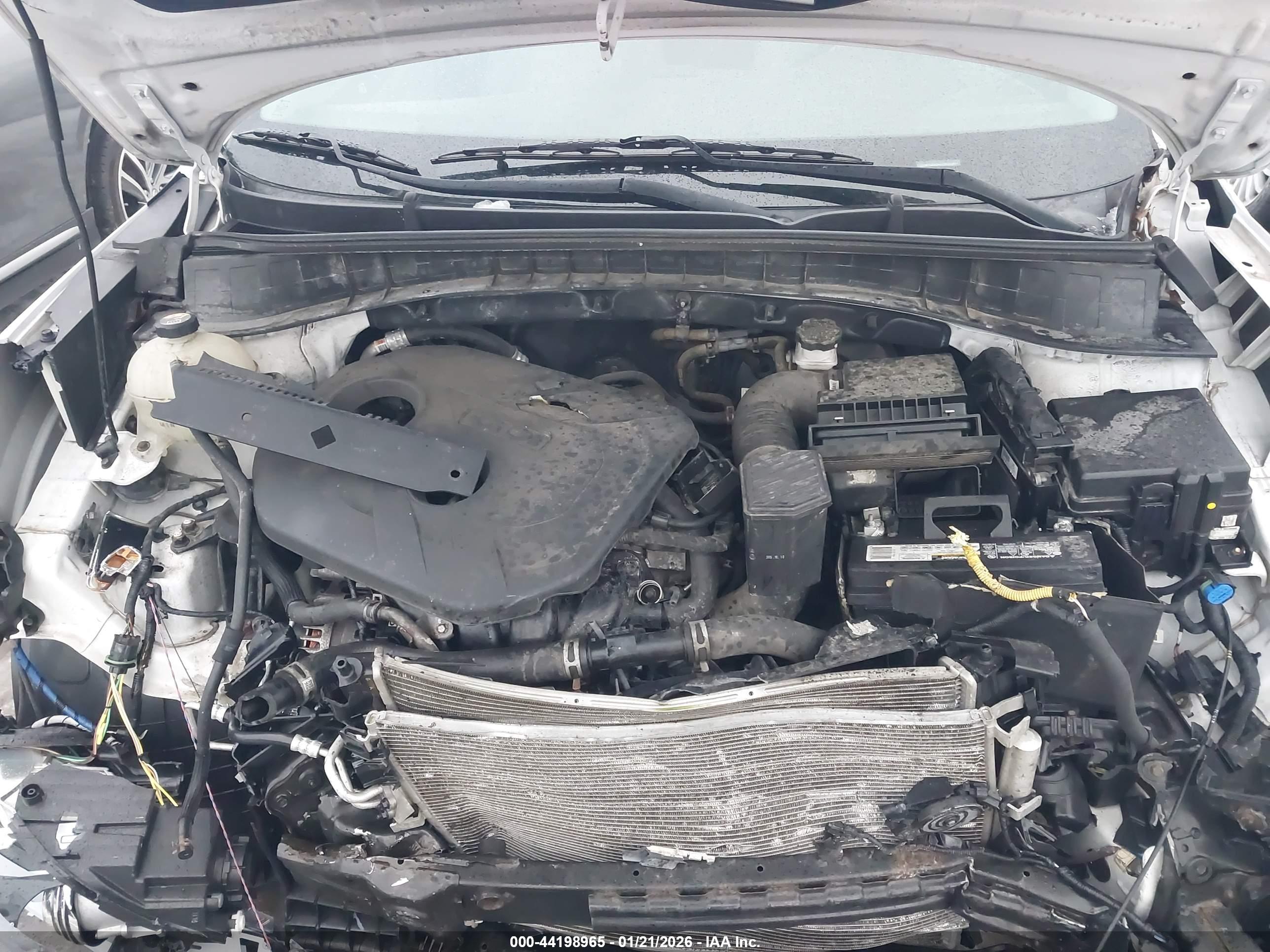 HYUNDAI TUCSON image 10