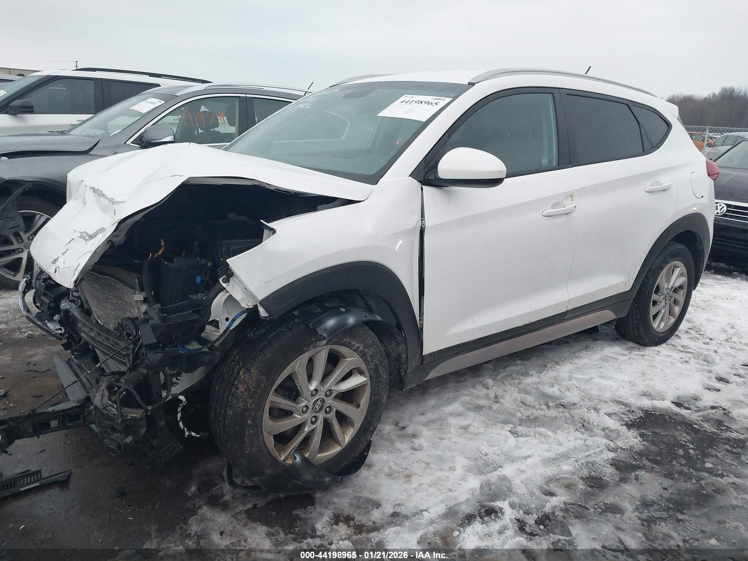 HYUNDAI TUCSON image 2