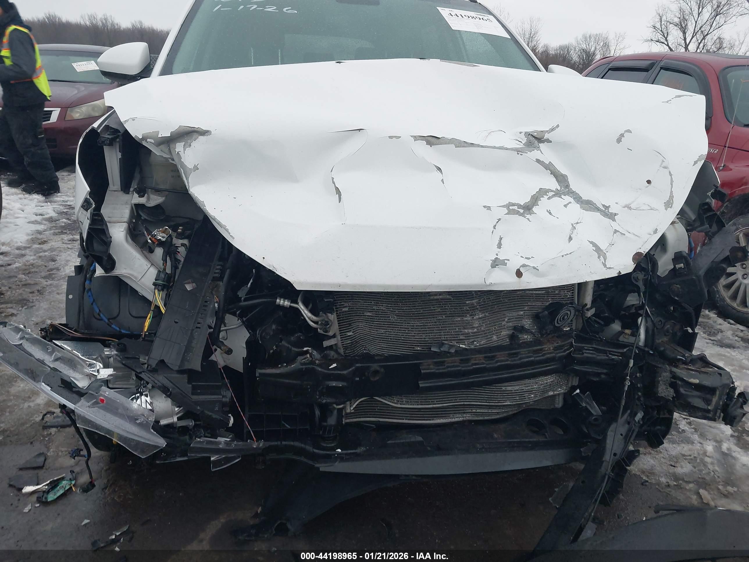 HYUNDAI TUCSON image 6