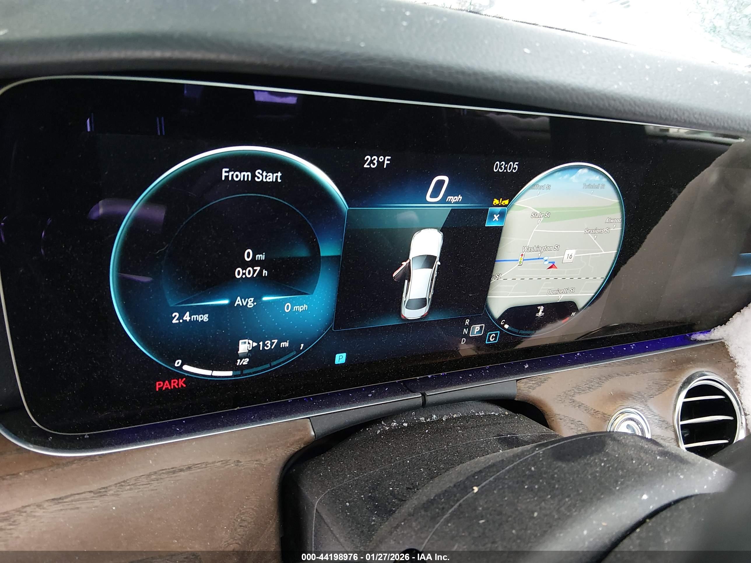 MERCEDES-BENZ E image 7